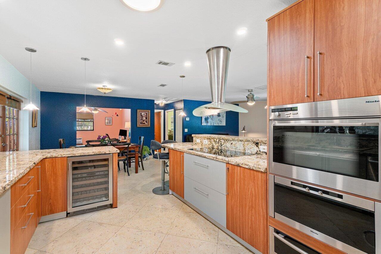 LOXAHATCHEE GROVES - Residential