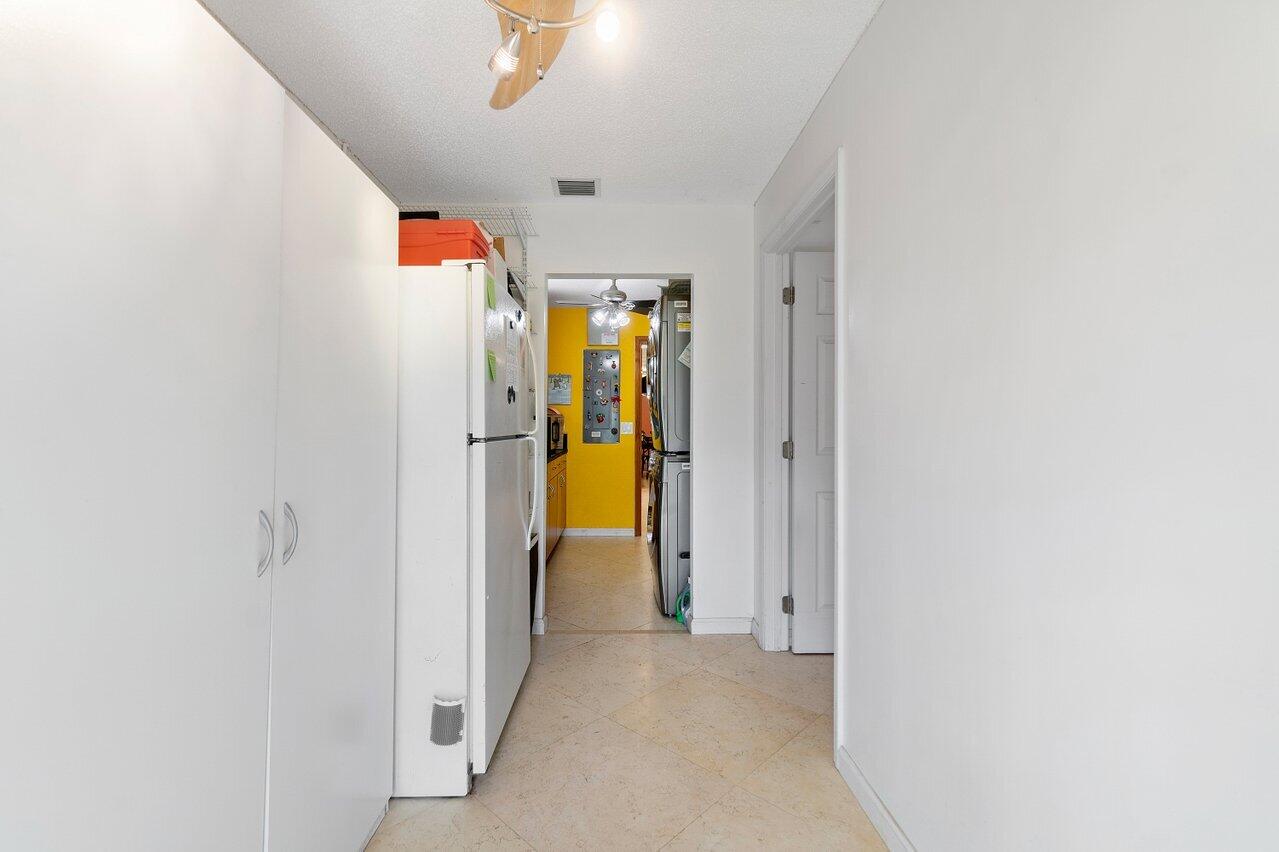 LOXAHATCHEE GROVES - Residential