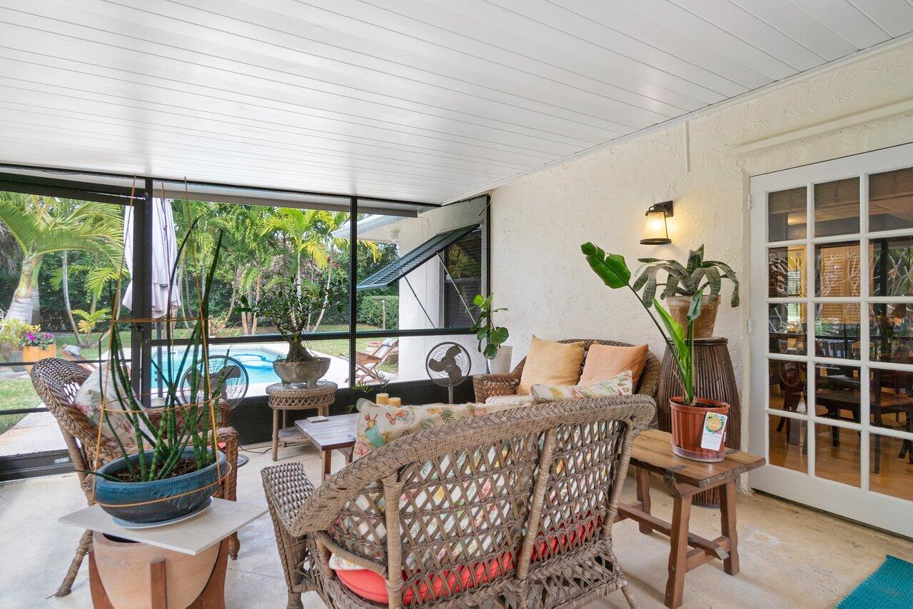 LOXAHATCHEE GROVES - Residential