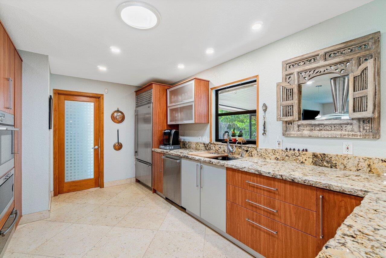 LOXAHATCHEE GROVES - Residential