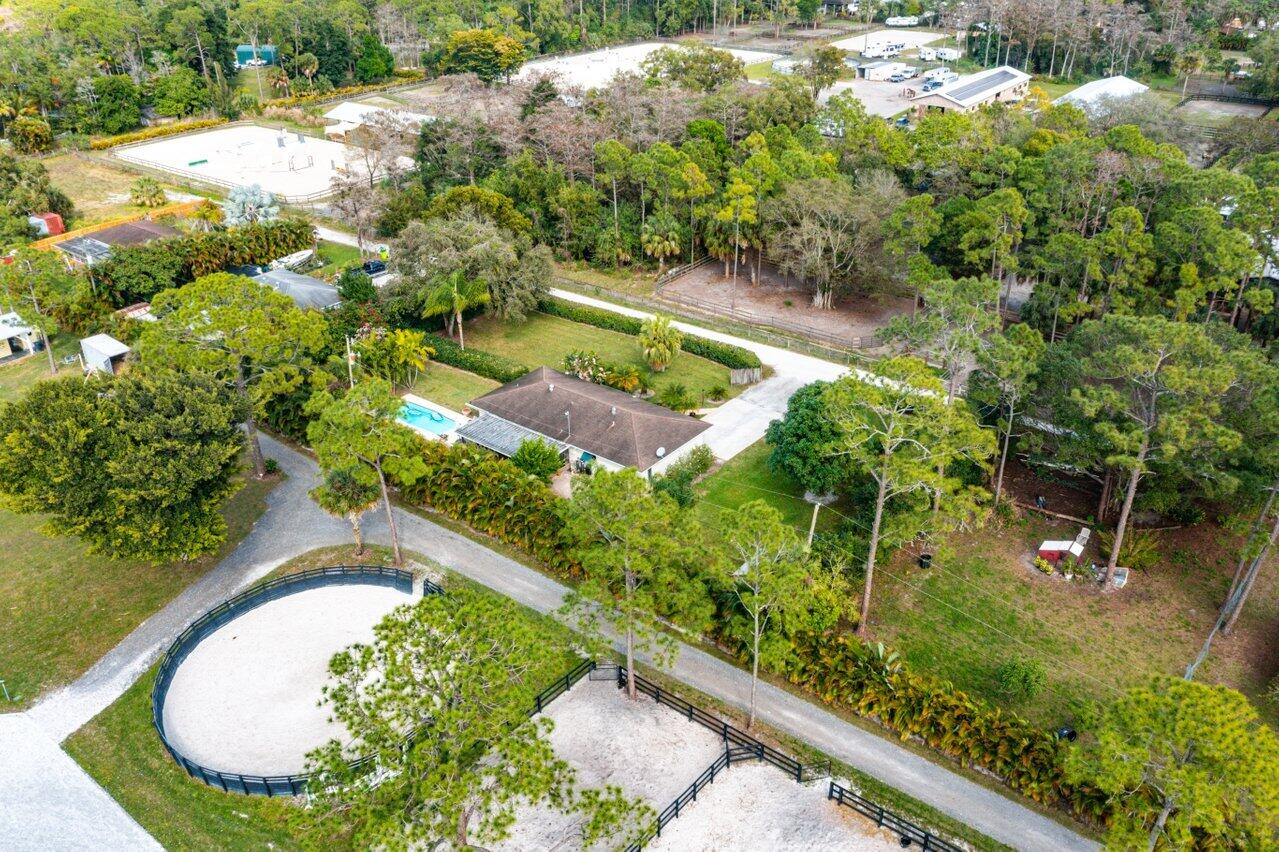 LOXAHATCHEE GROVES - Residential
