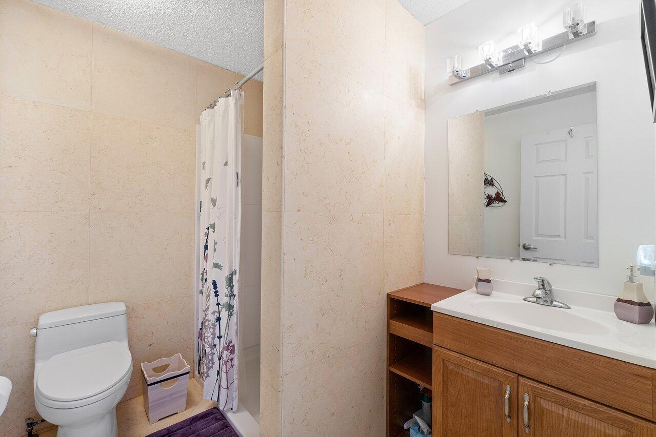 LOXAHATCHEE GROVES - Residential