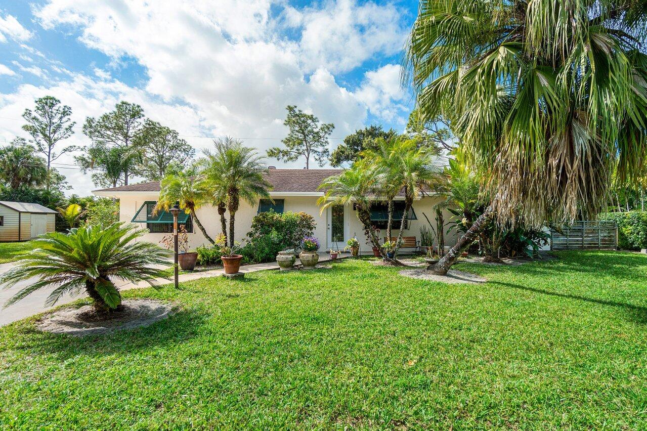 LOXAHATCHEE GROVES - Residential