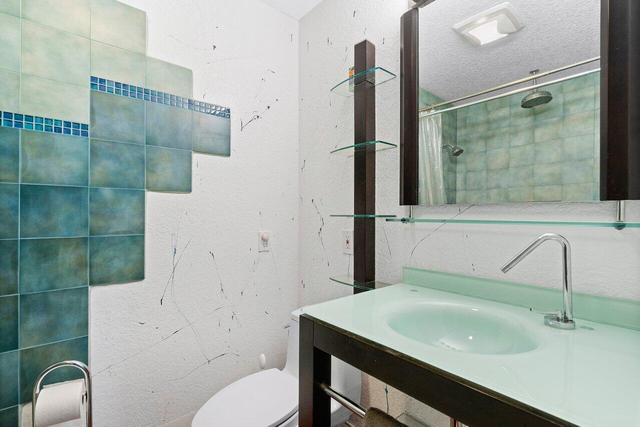 LOXAHATCHEE GROVES - Residential