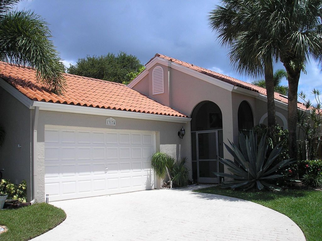 Photo of 13174 La Lique Circle, Palm Beach Gardens, FL 33410 (MLS # R10899014)