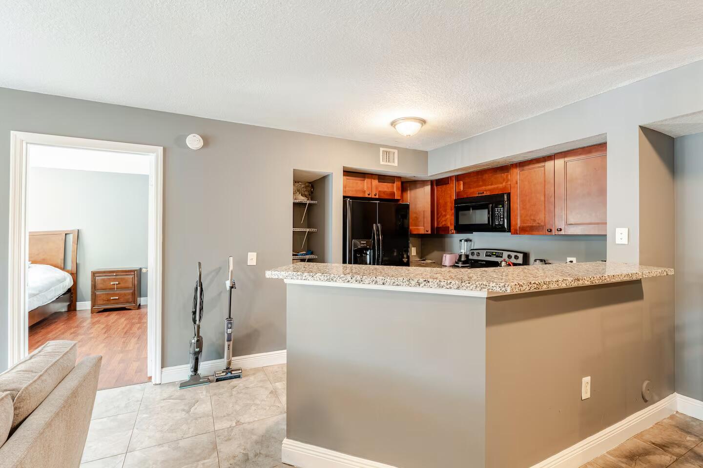 4041 San Marino Boulevard 105