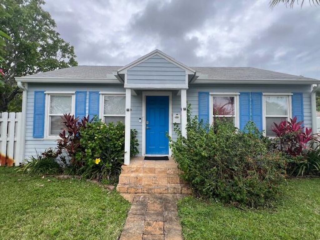 Photo of 733 Green Street, West Palm Beach, FL 33405 (MLS # B26023957)