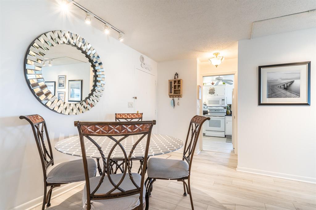 AMBASSADORS V SOUTH CONDO - Residential Lease