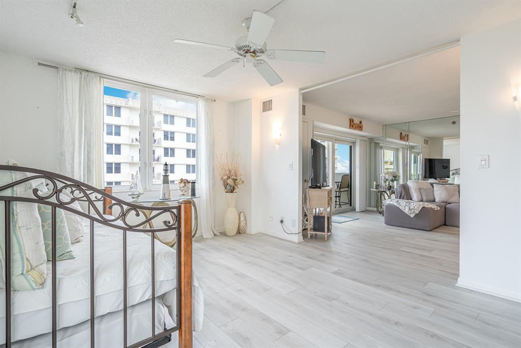 AMBASSADORS V SOUTH CONDO - Residential Lease