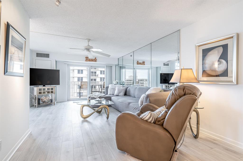 AMBASSADORS V SOUTH CONDO - Residential Lease