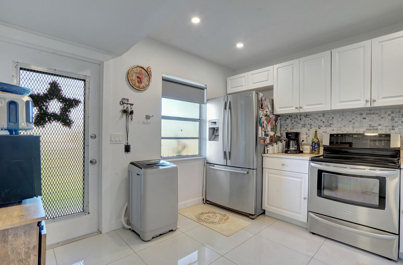 GOLDEN LAKES VILLAGE CONDO E - Residential