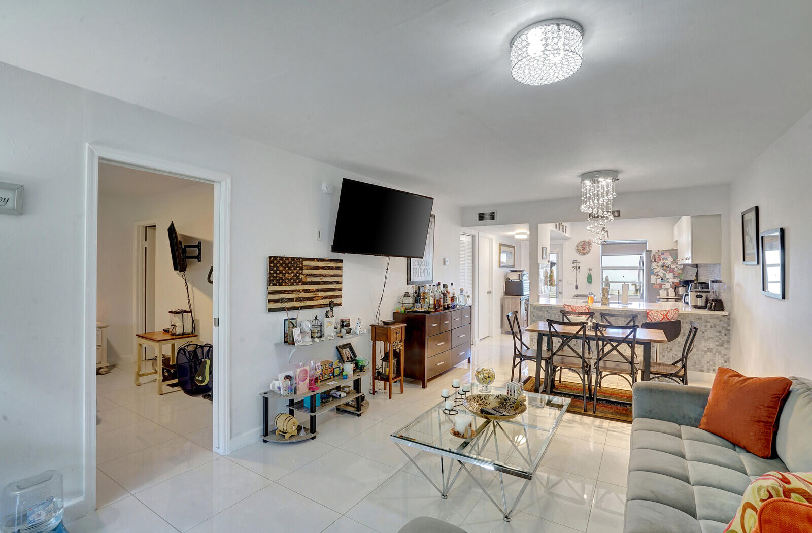 GOLDEN LAKES VILLAGE CONDO E - Residential