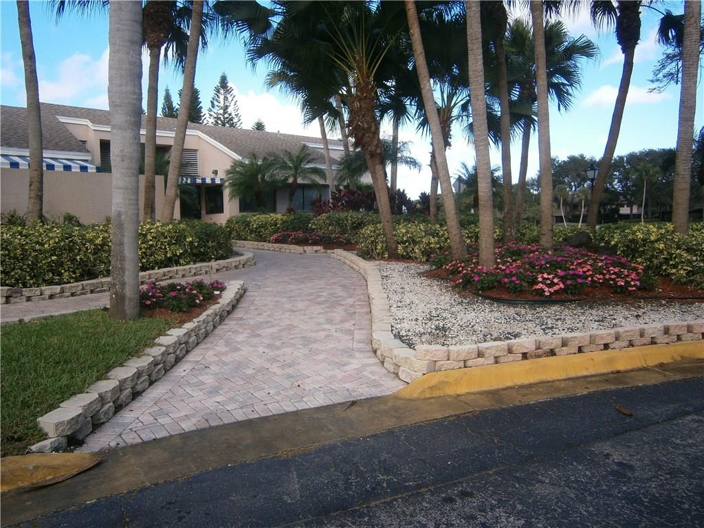 POND APPLE PLACE 4 - Residential