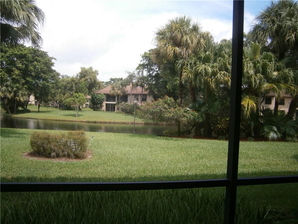 POND APPLE PLACE 4 - Residential