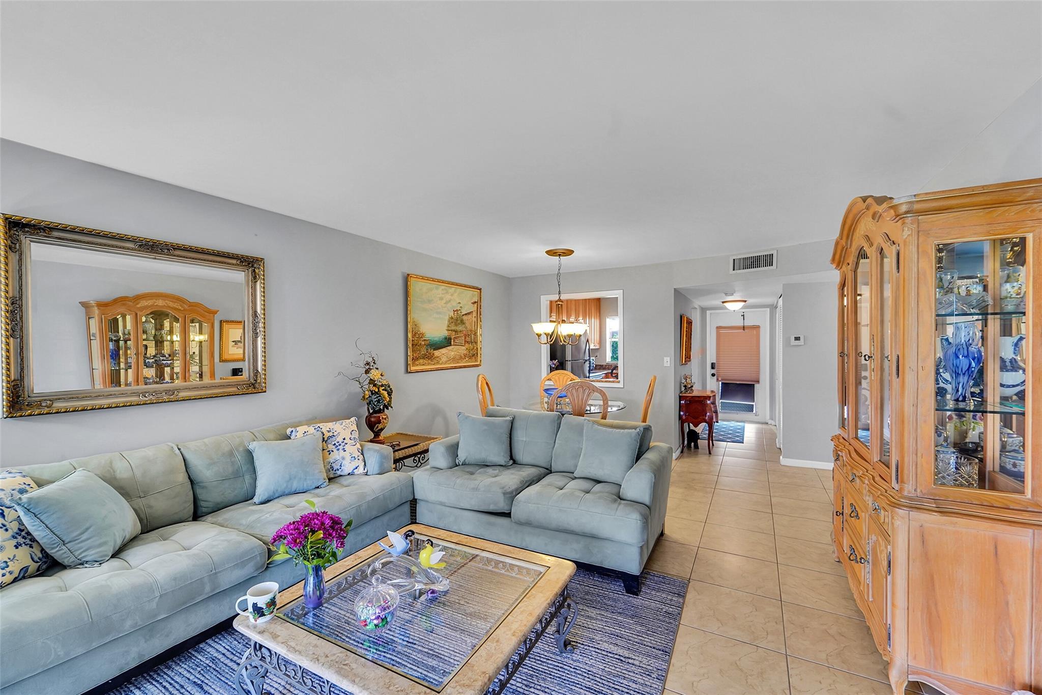 9261 Sunrise Lakes Blvd 309