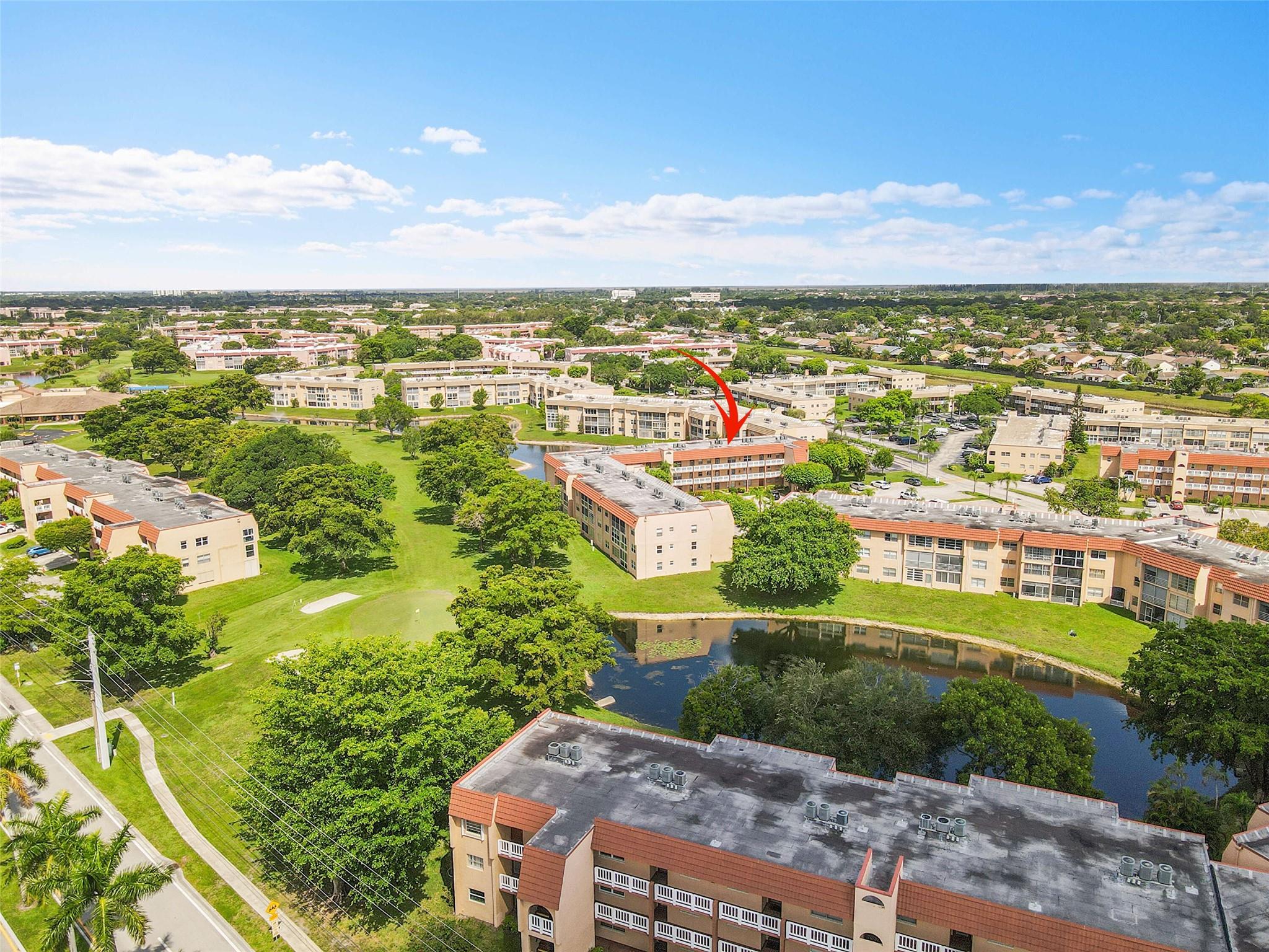 SUNRISE LAKES - Residential