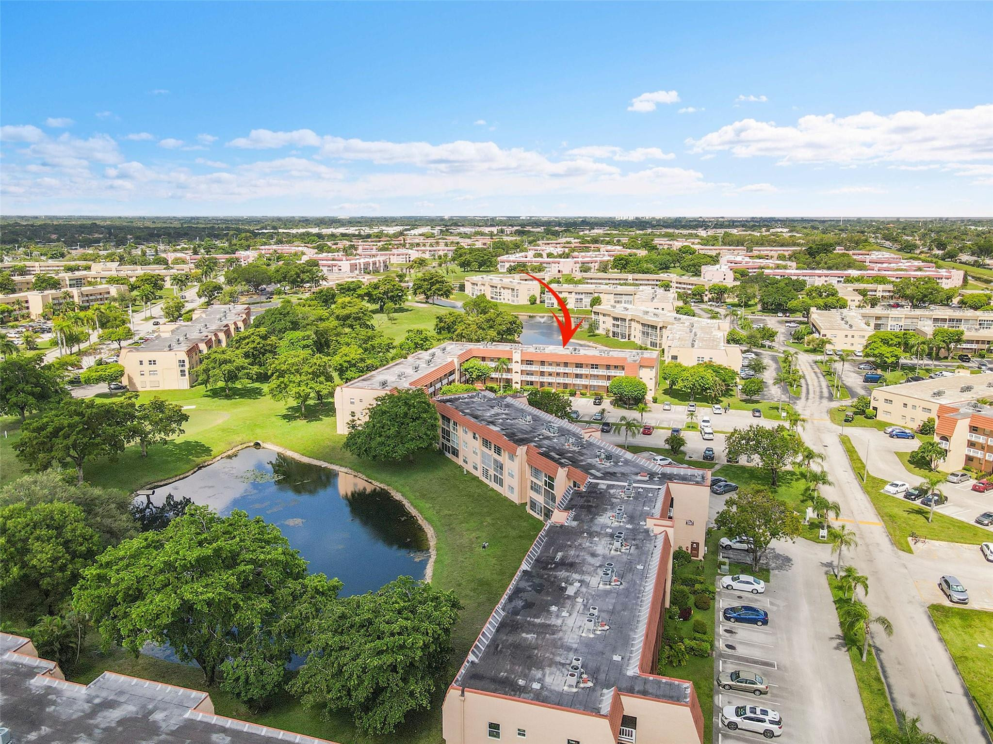 SUNRISE LAKES - Residential