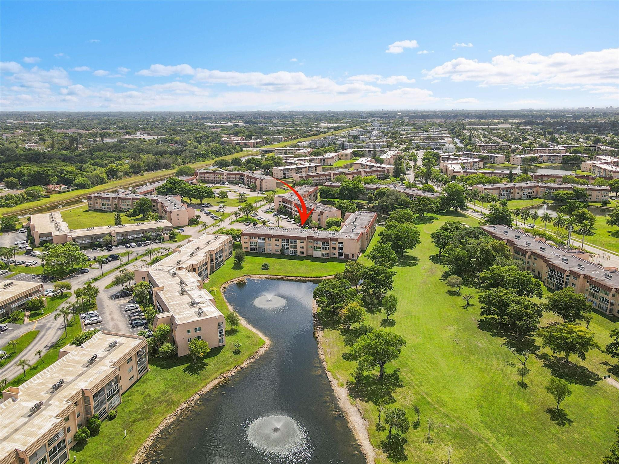 SUNRISE LAKES - Residential