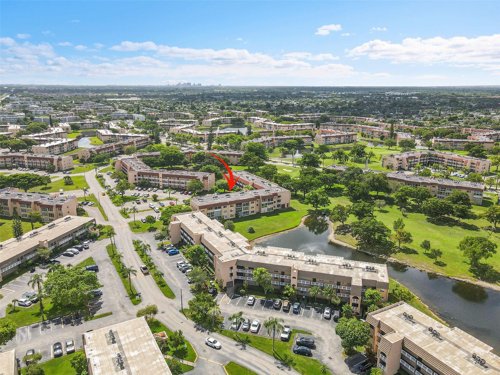 SUNRISE LAKES - Residential