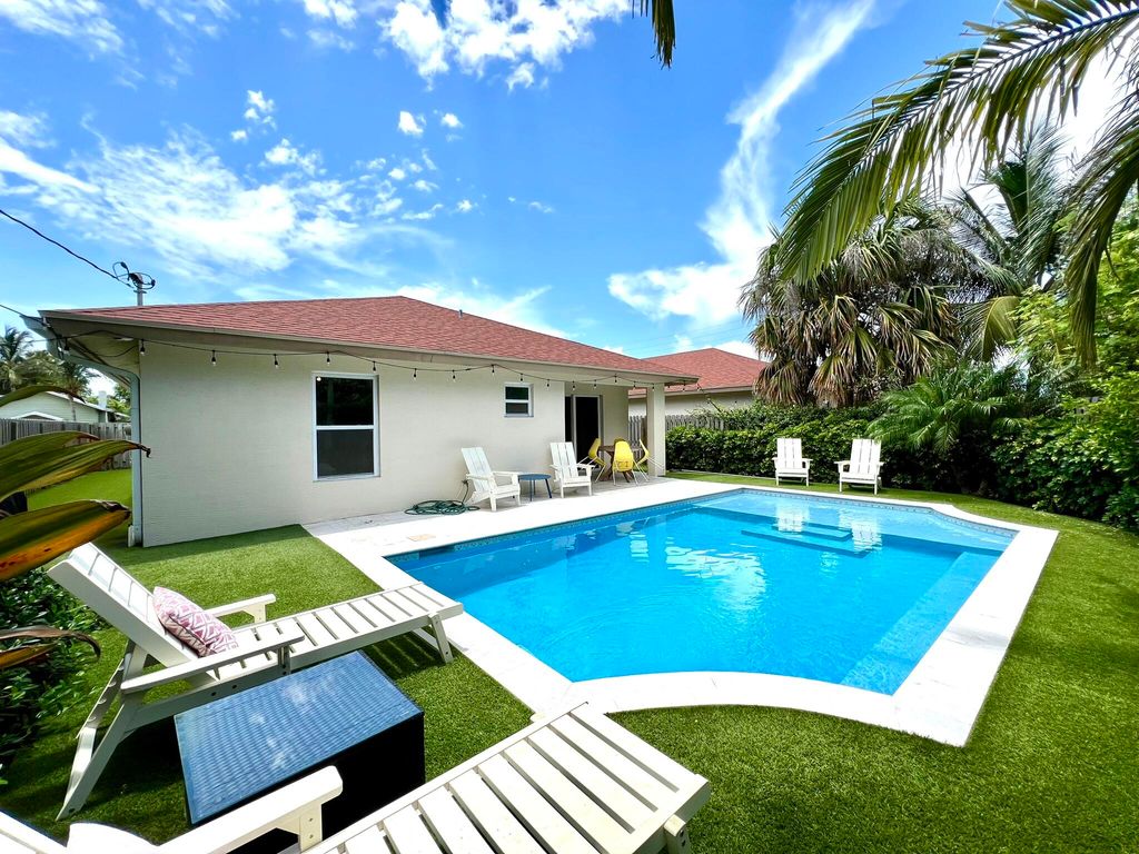 Photo of 745 Tallapoosa Street, West Palm Beach, FL 33405 (MLS # R11107745)