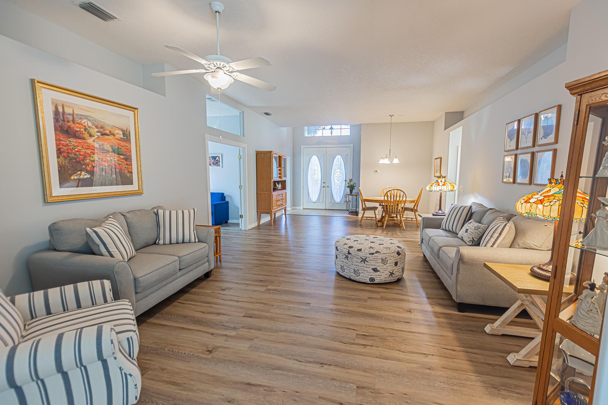 619 NW Monticello Place, Port St Lucie, FL, 34986/$324,900 2 619 NW Monticello Place