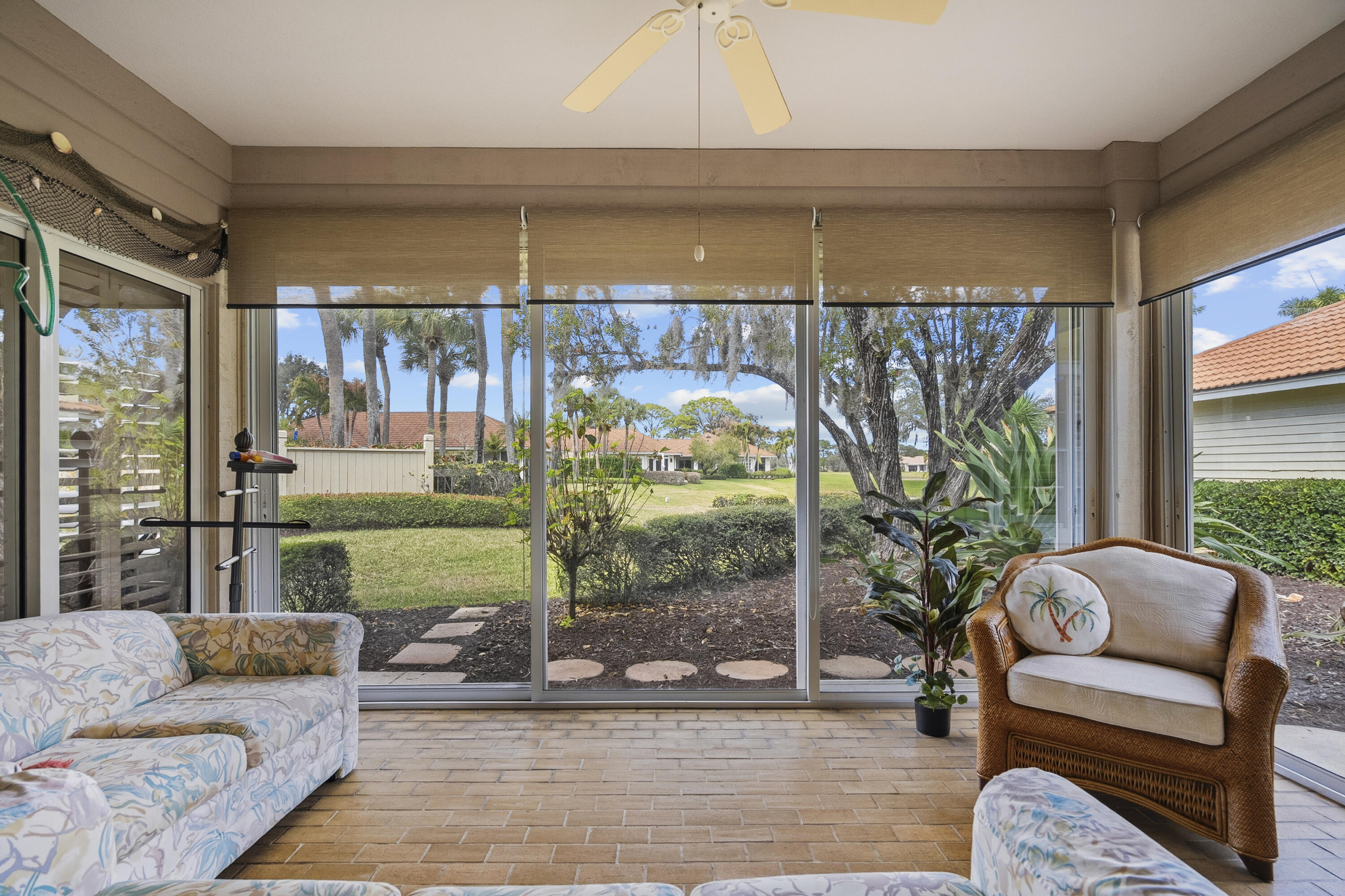 WINGED FOOT COTTAGES IN MARINER SANDS - Residential