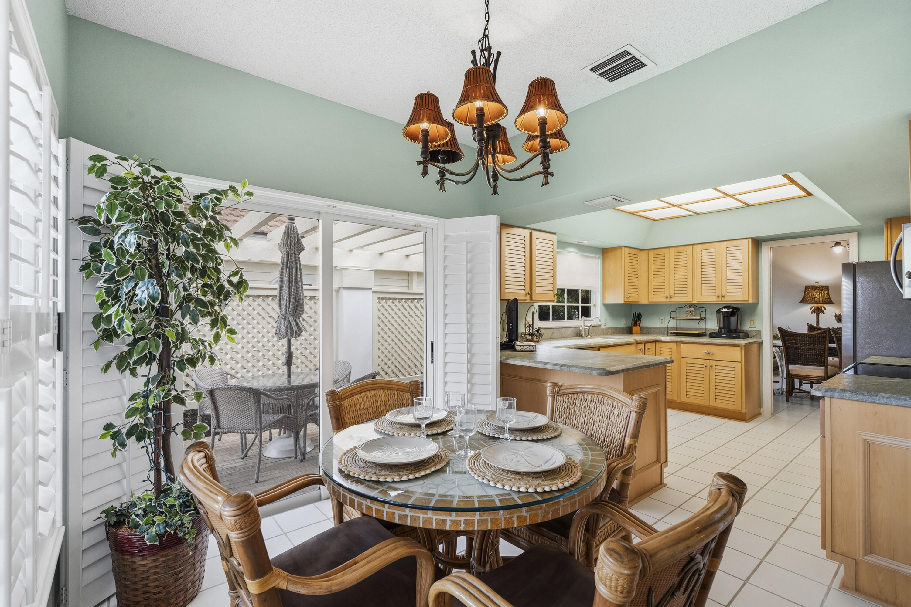 WINGED FOOT COTTAGES IN MARINER SANDS - Residential