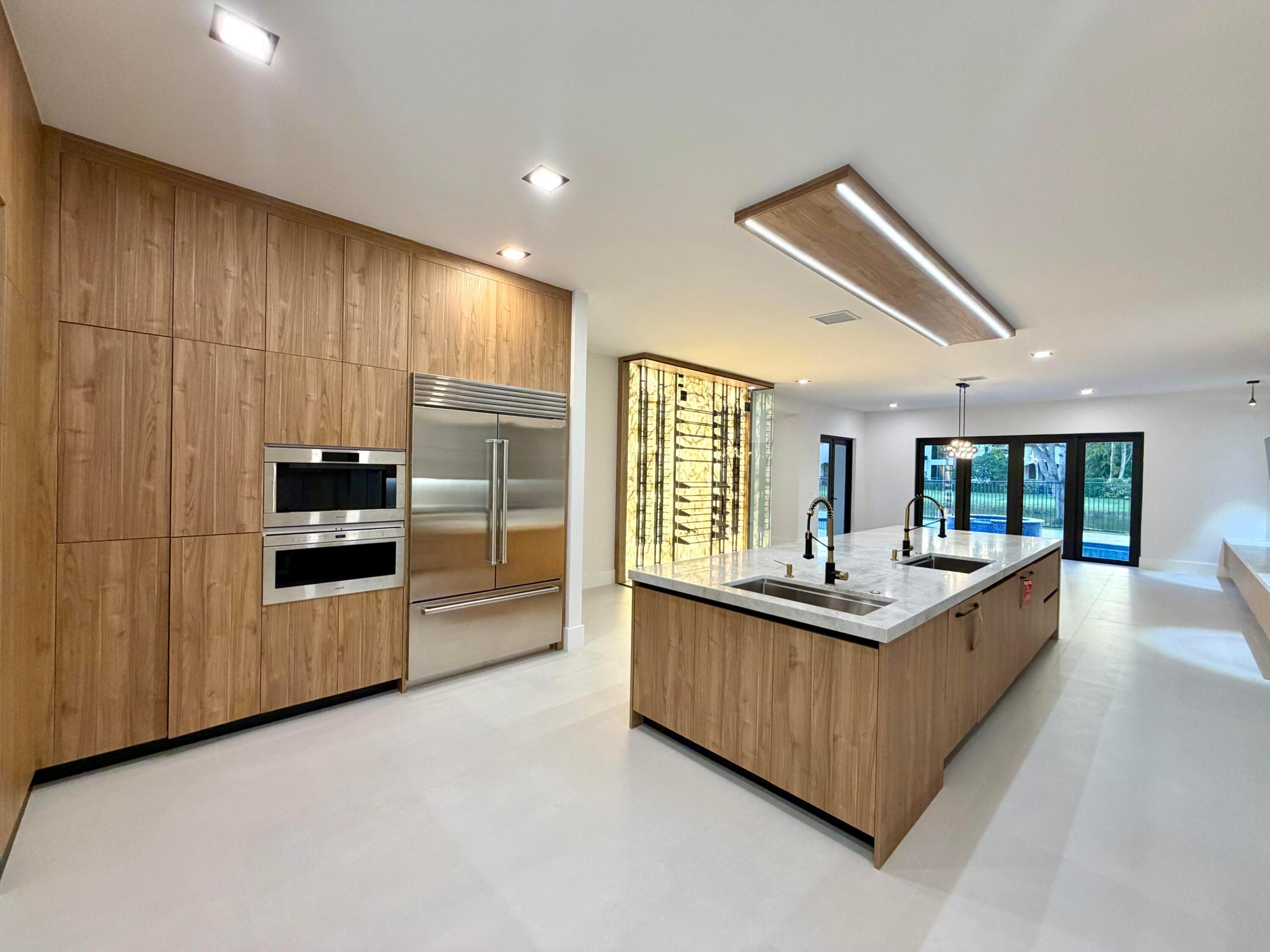 FOX HILL ESTATES OF BOCA RATON - Residential