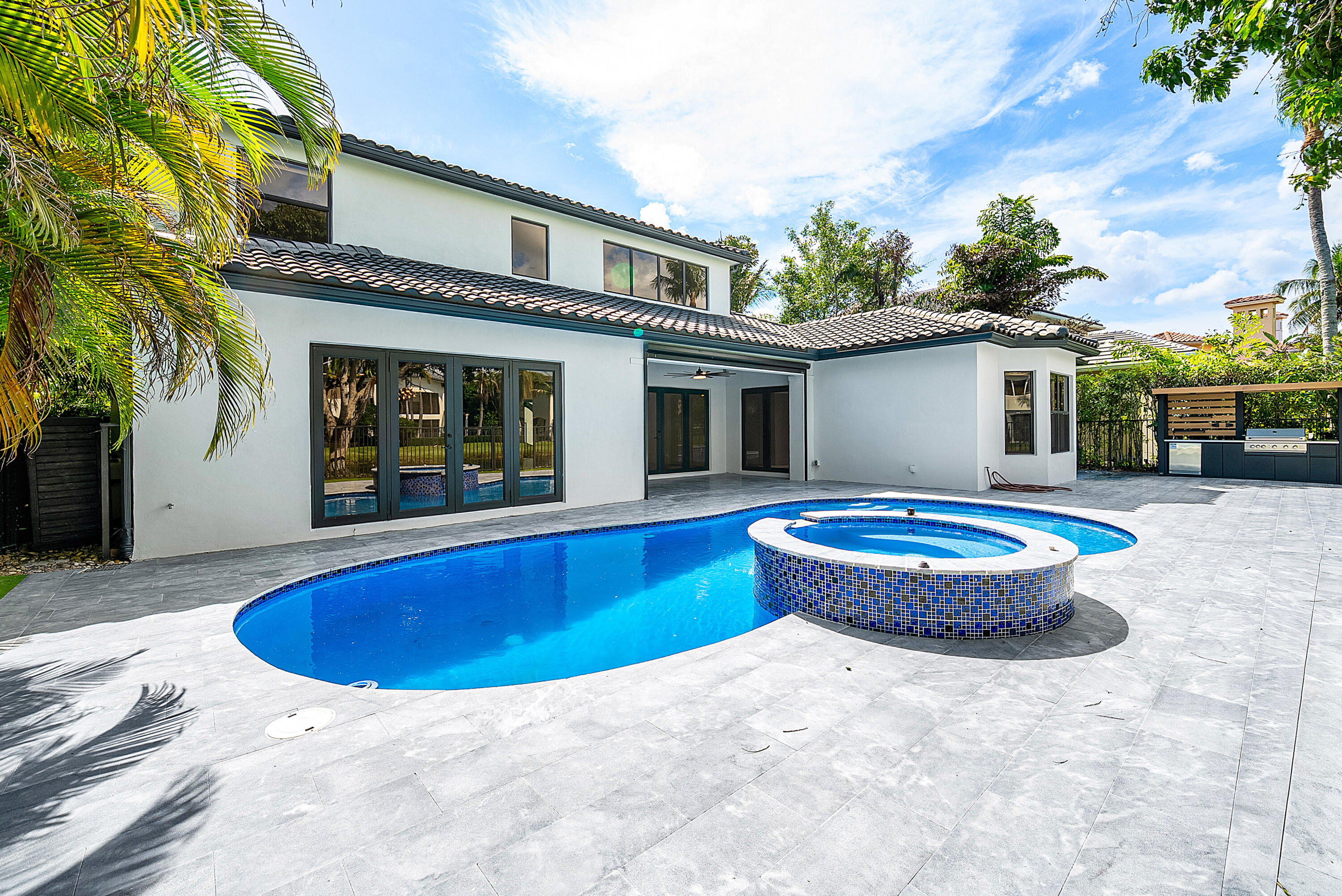 FOX HILL ESTATES OF BOCA RATON - Residential