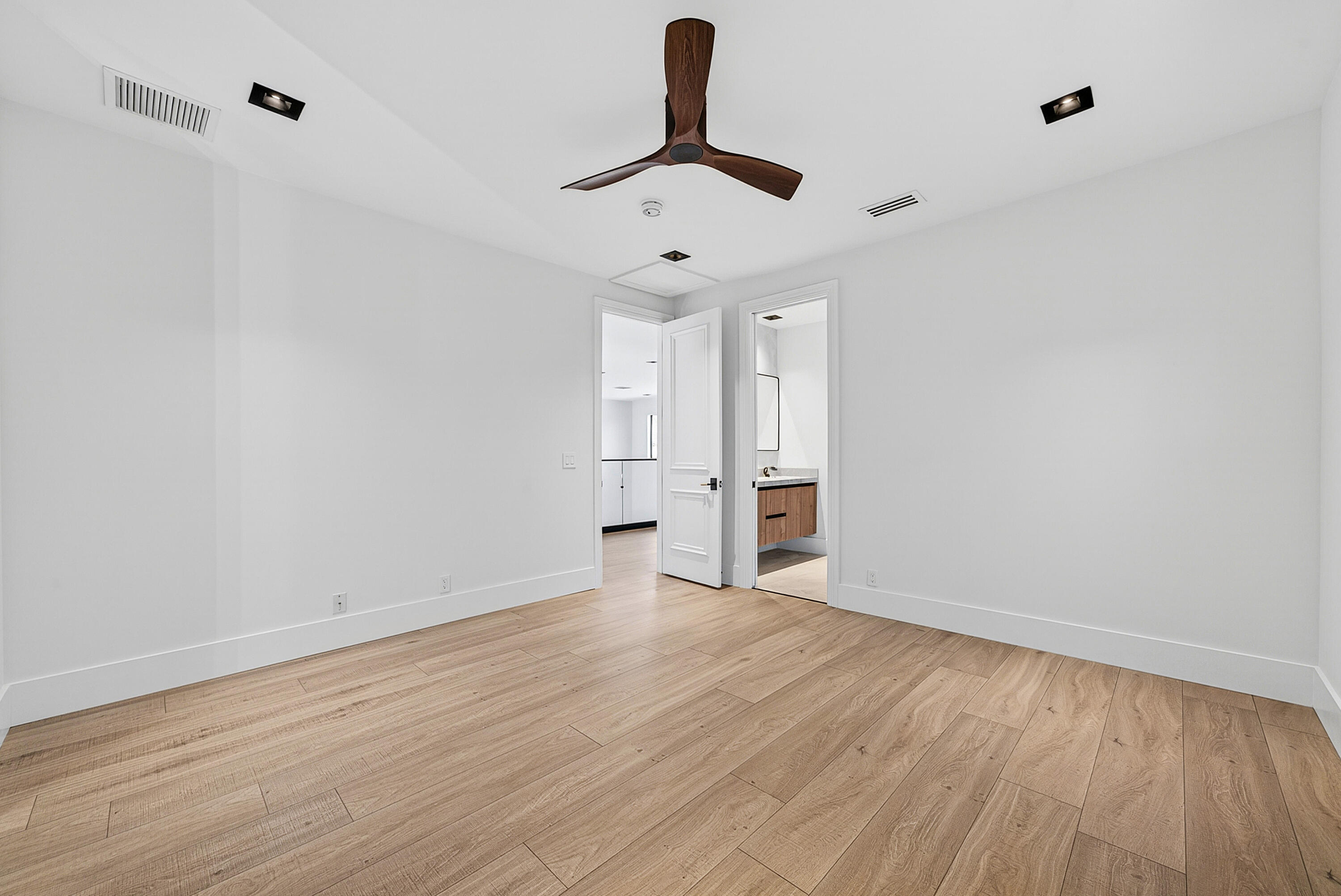 FOX HILL ESTATES OF BOCA RATON - Residential