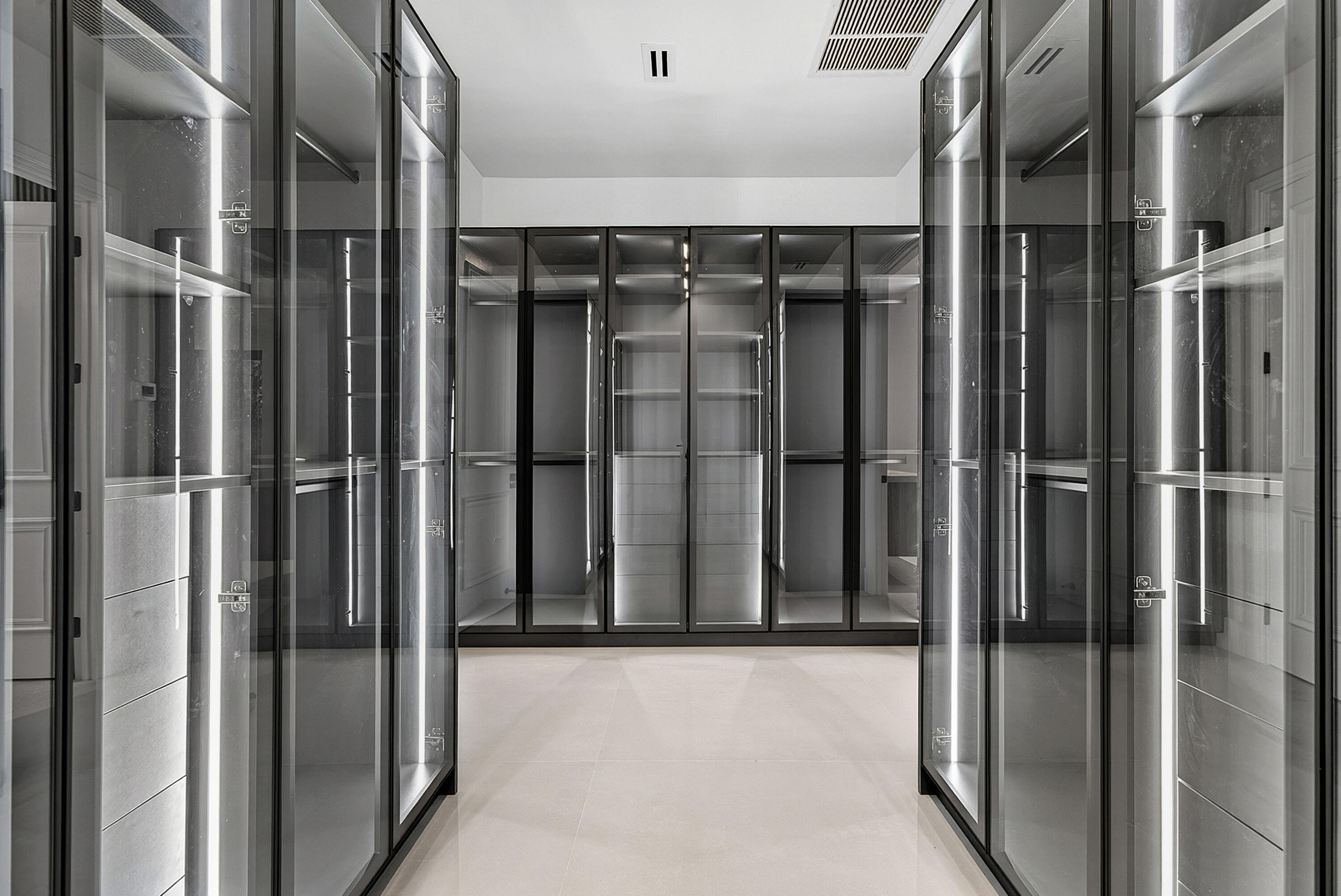 FOX HILL ESTATES OF BOCA RATON - Residential