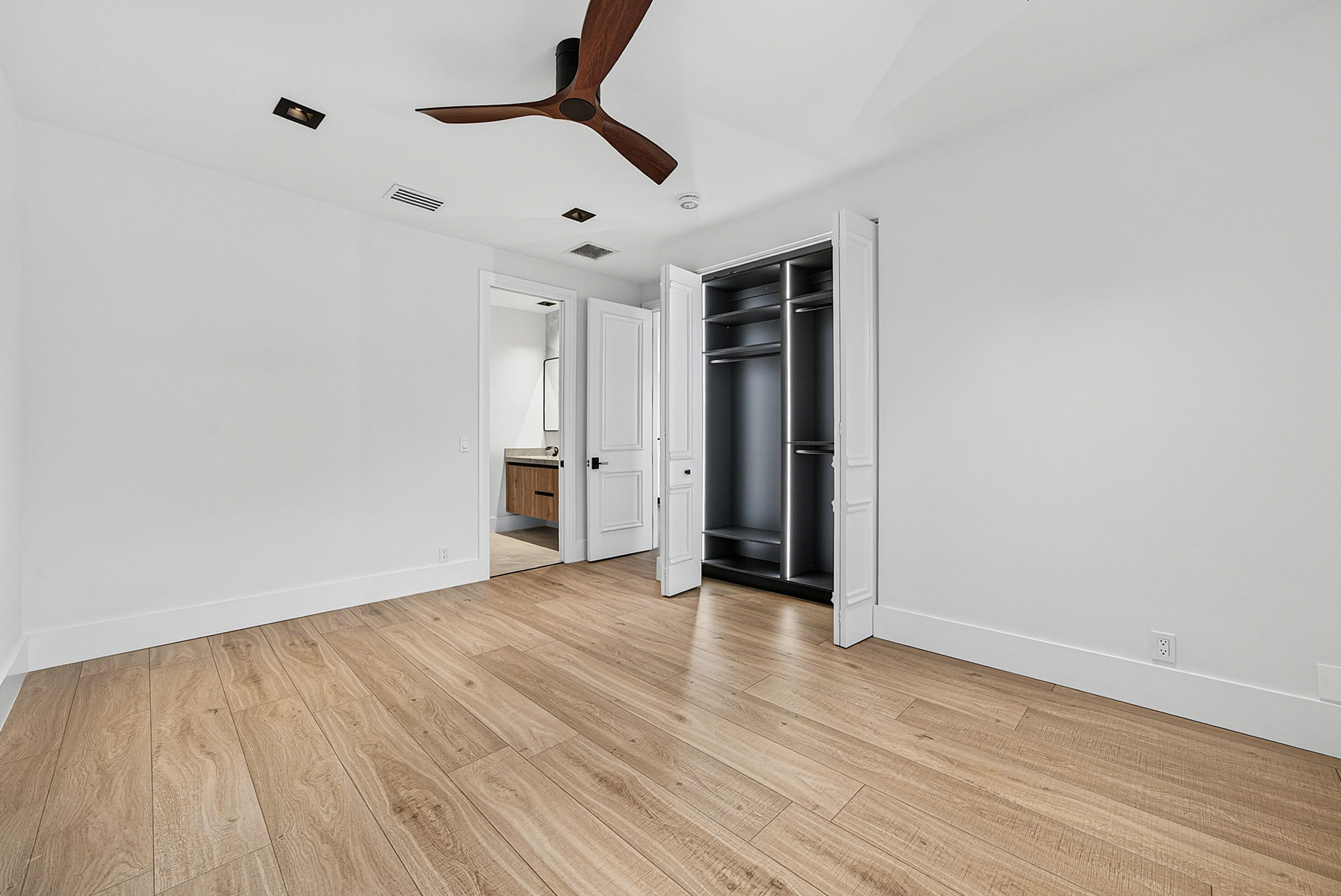 FOX HILL ESTATES OF BOCA RATON - Residential