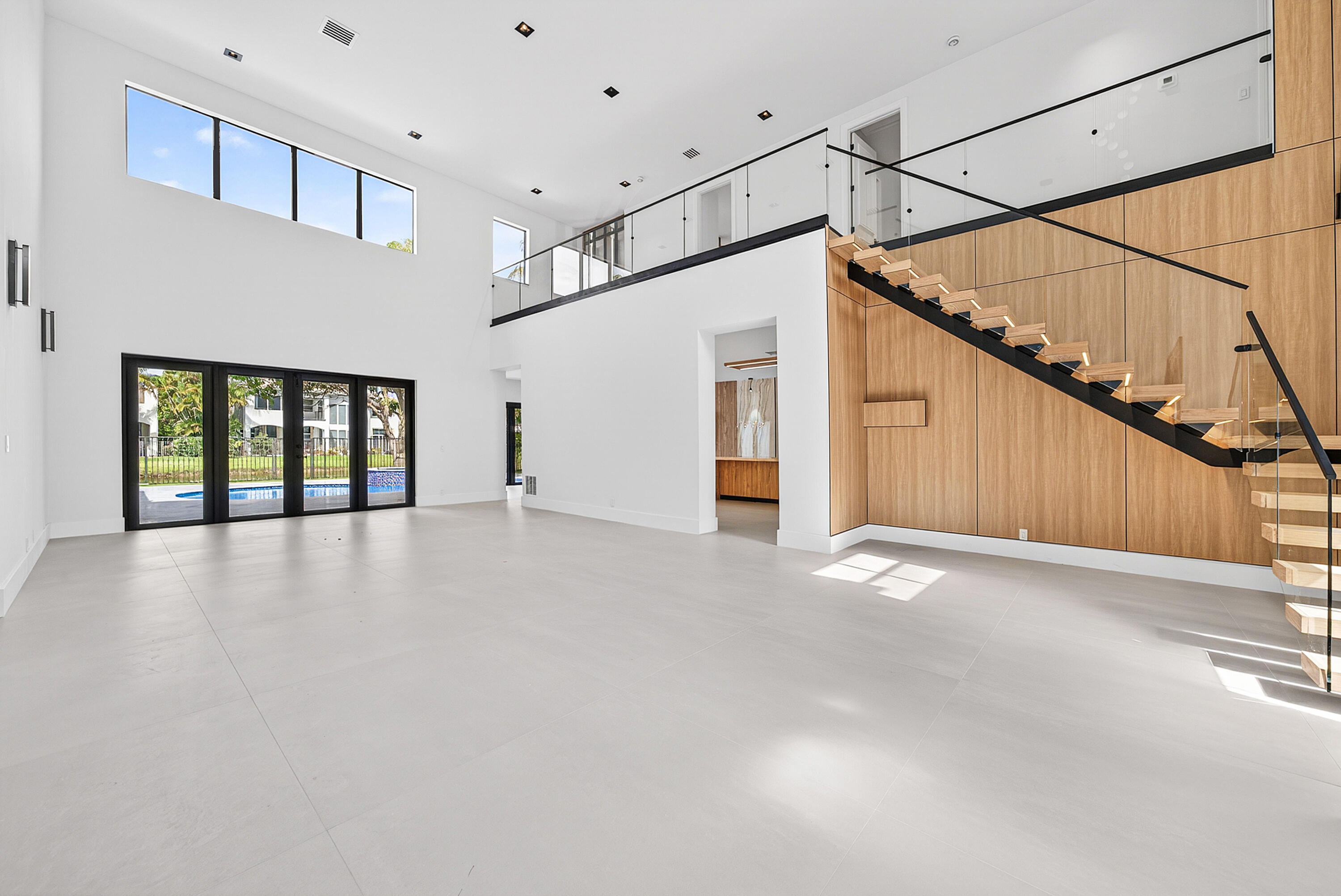 FOX HILL ESTATES OF BOCA RATON - Residential