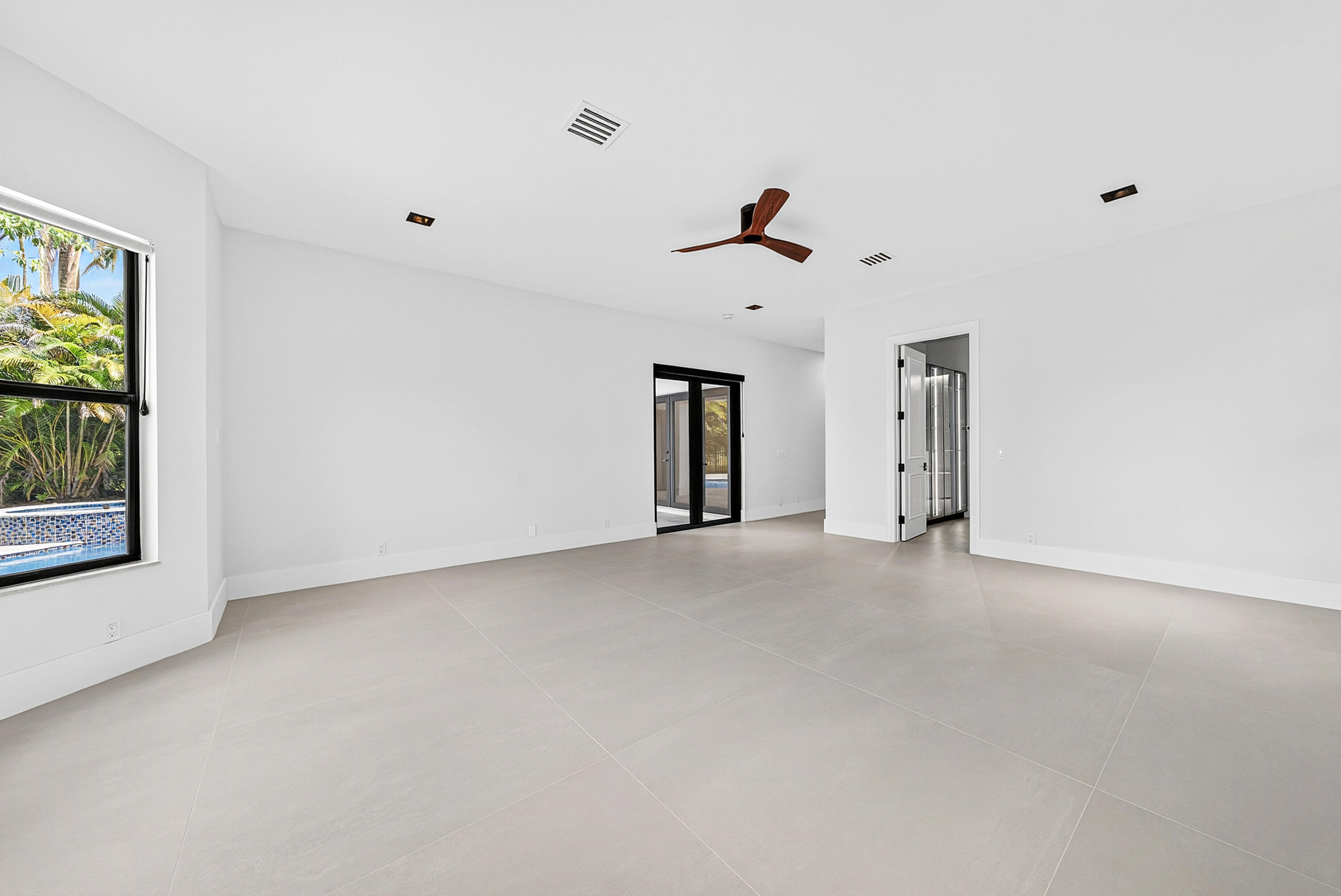 FOX HILL ESTATES OF BOCA RATON - Residential