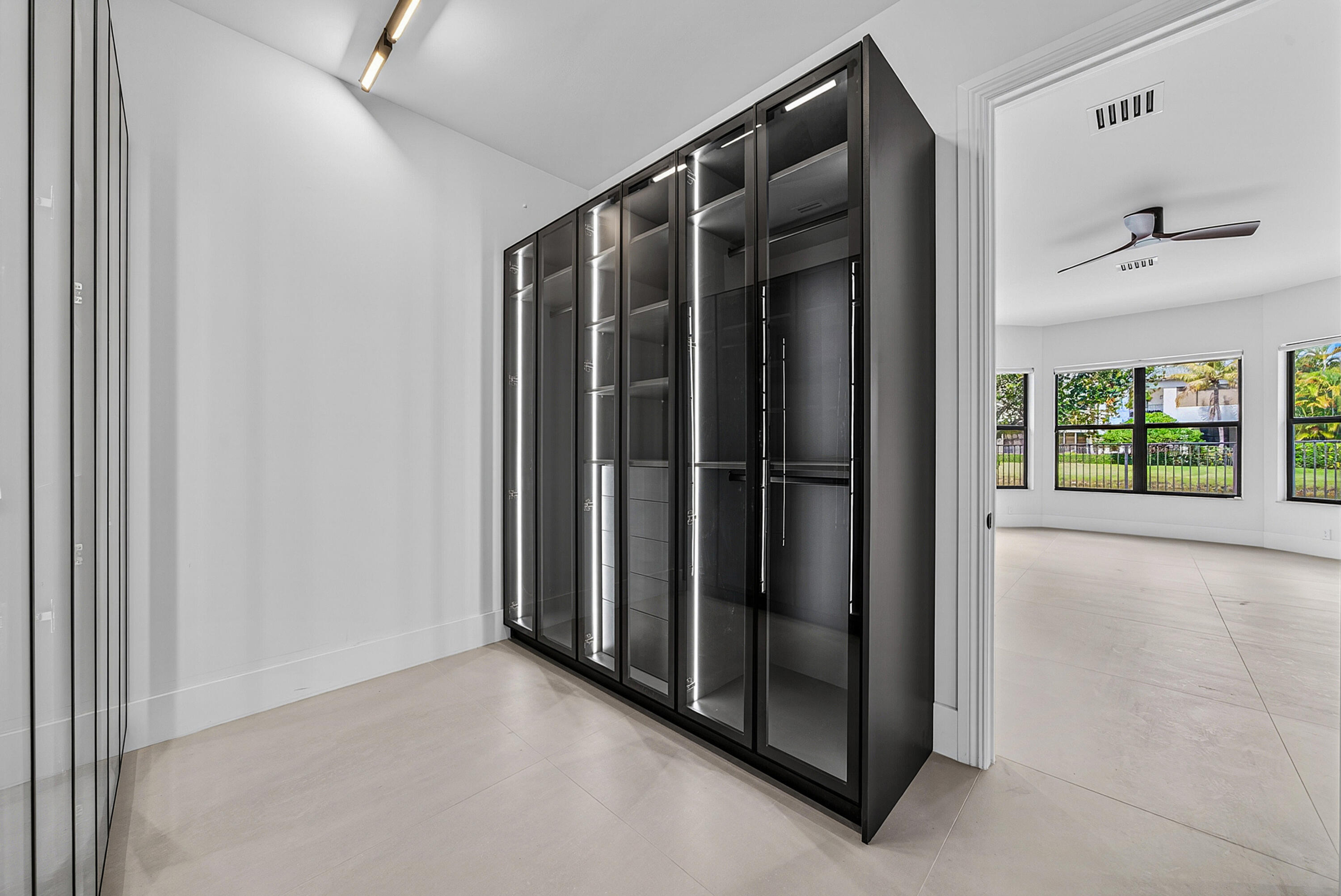 FOX HILL ESTATES OF BOCA RATON - Residential