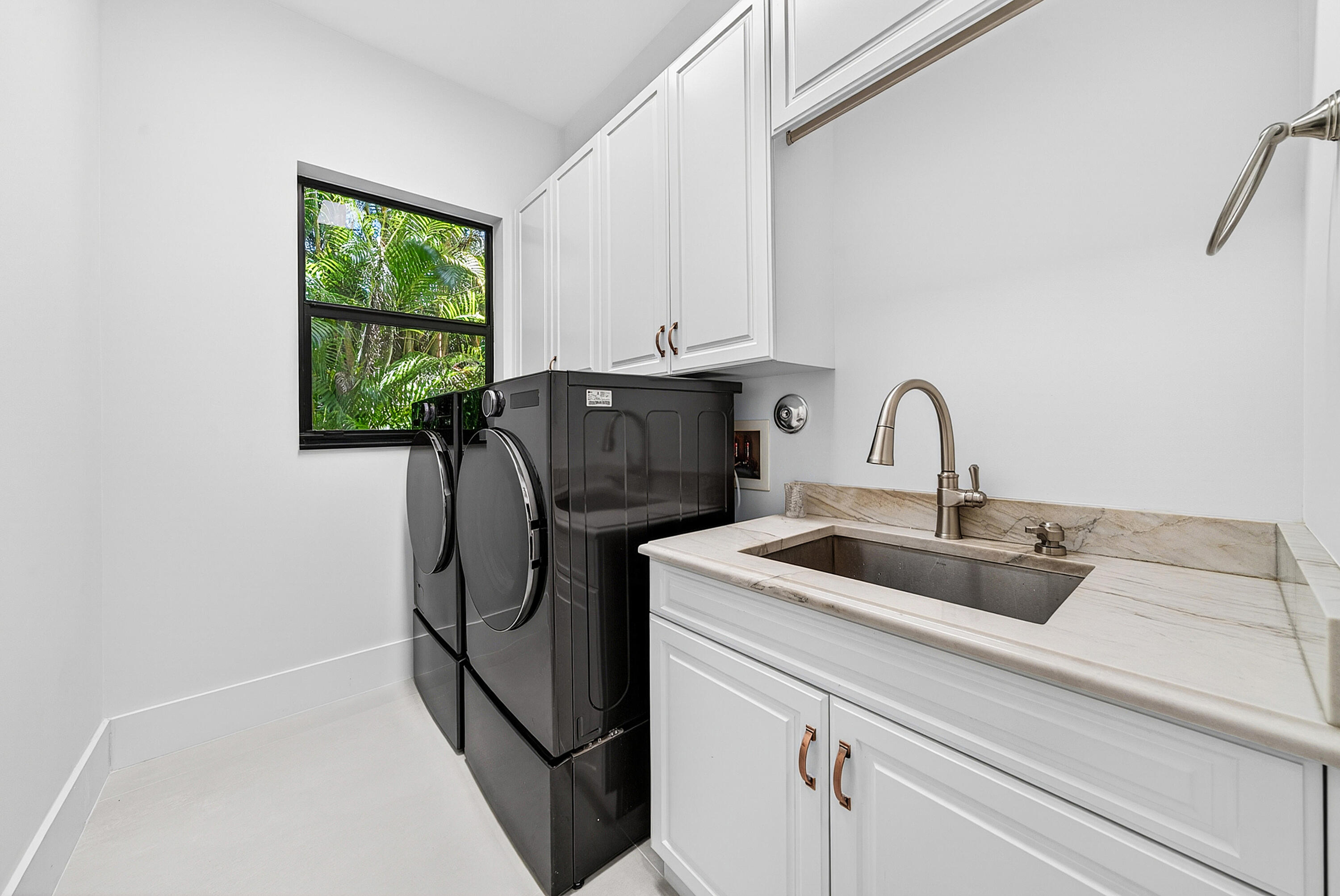 FOX HILL ESTATES OF BOCA RATON - Residential