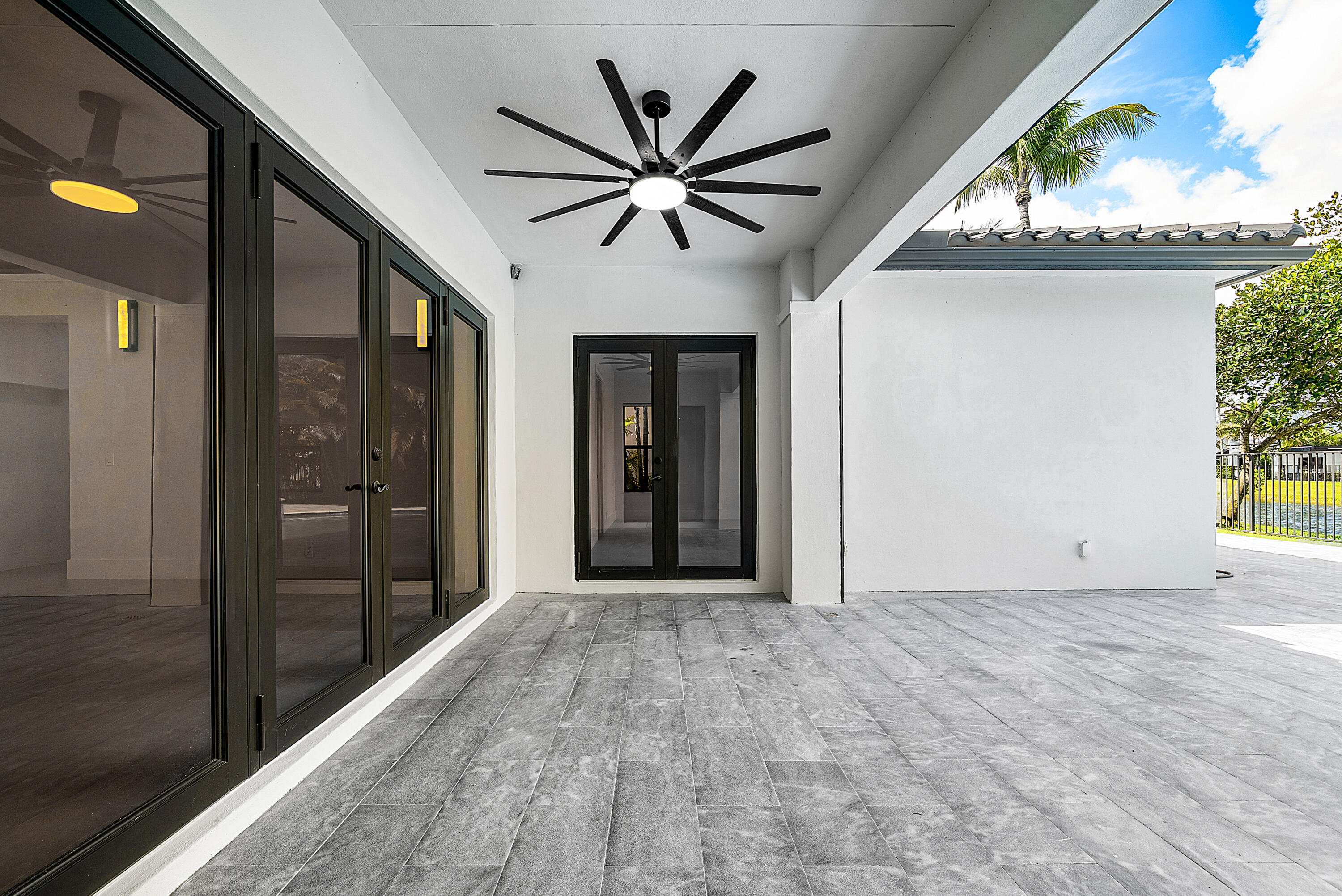 FOX HILL ESTATES OF BOCA RATON - Residential