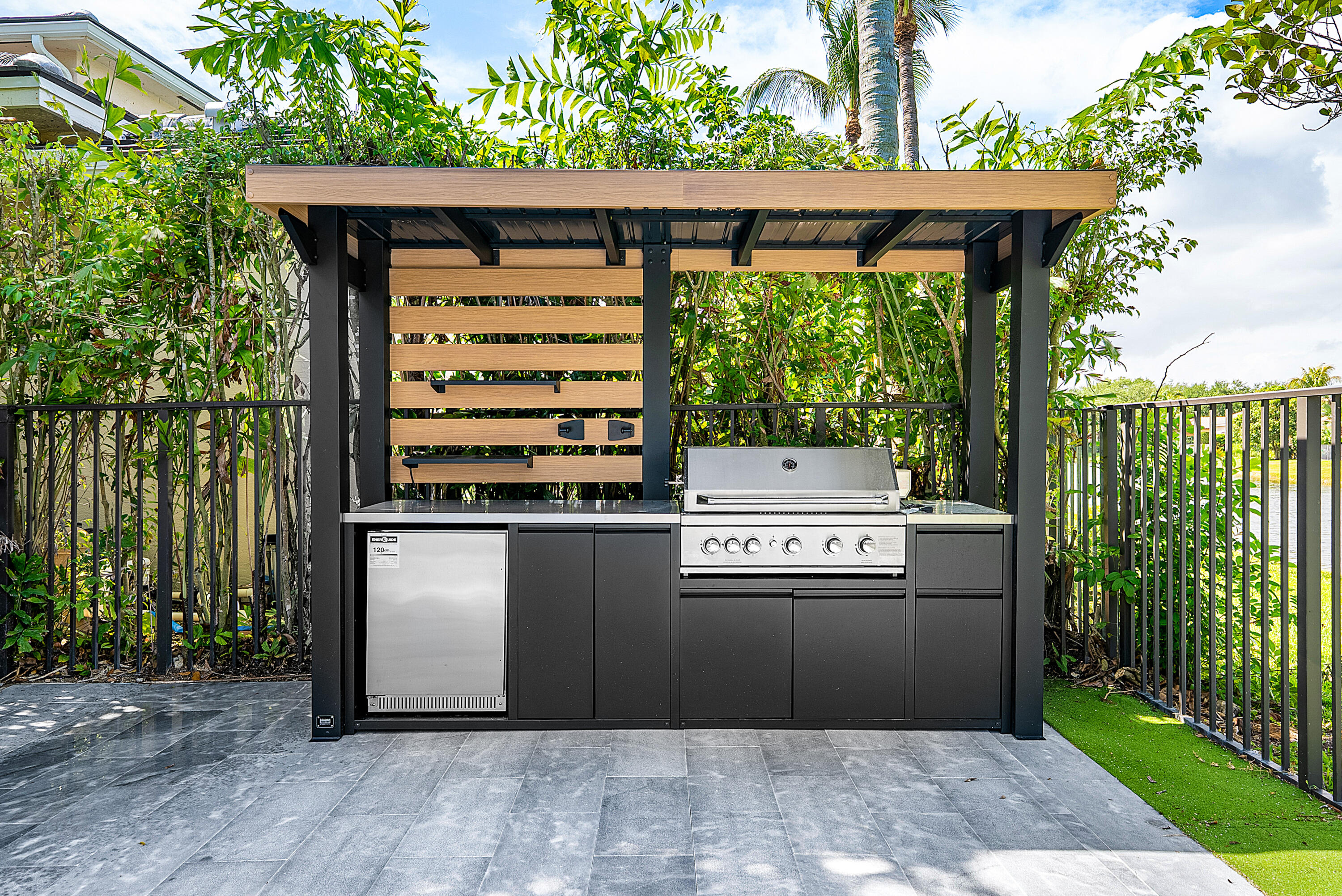 FOX HILL ESTATES OF BOCA RATON - Residential