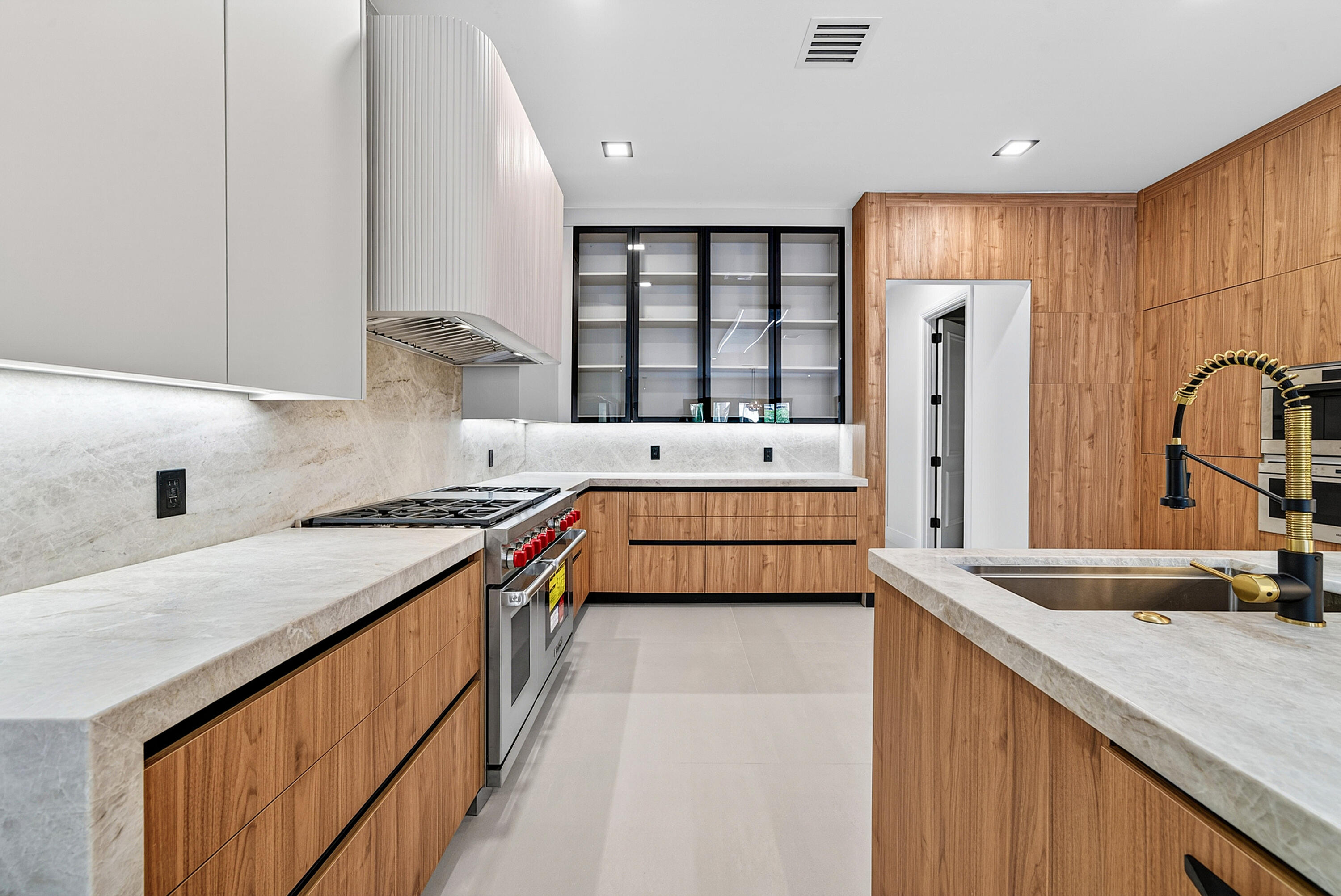 FOX HILL ESTATES OF BOCA RATON - Residential