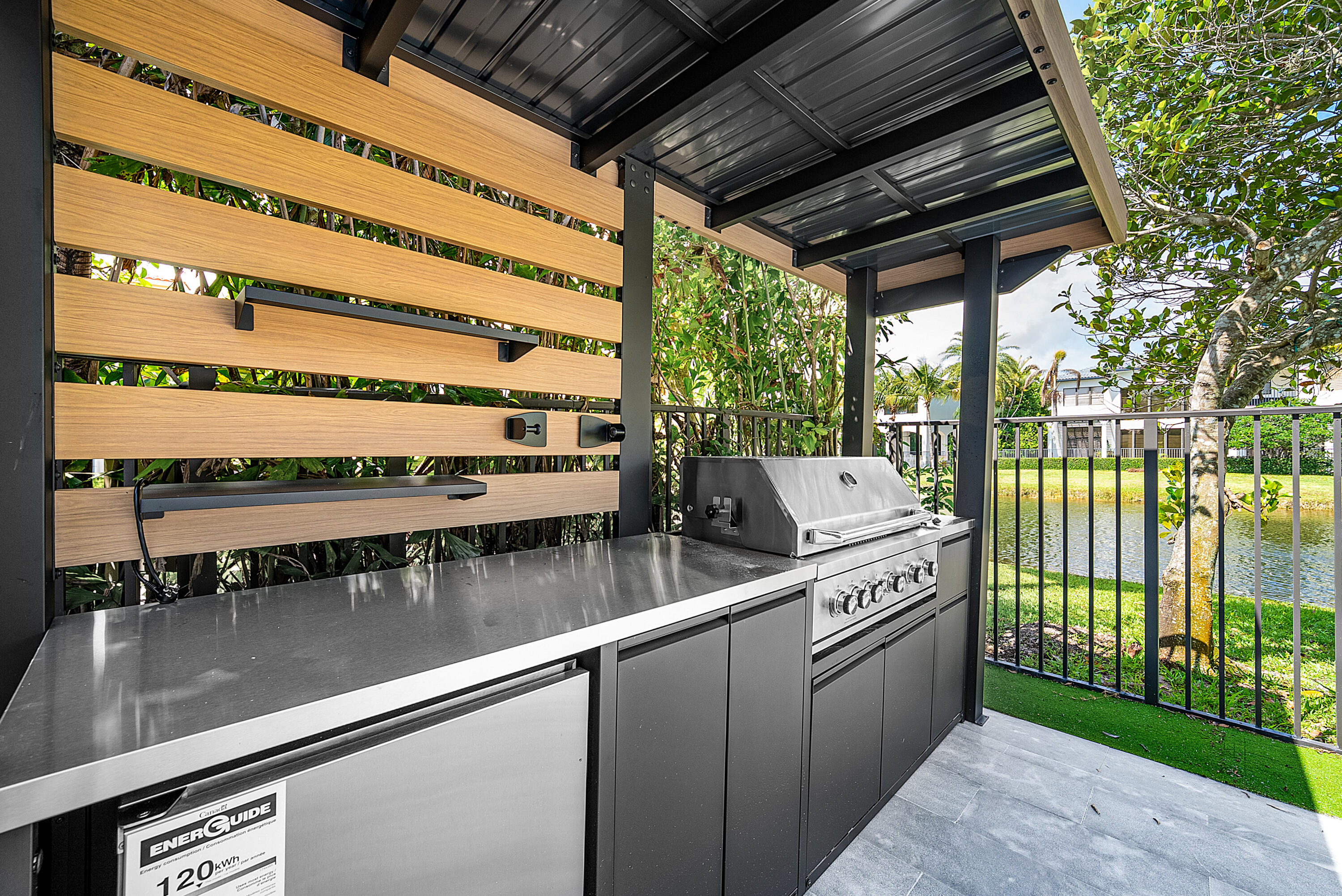 FOX HILL ESTATES OF BOCA RATON - Residential