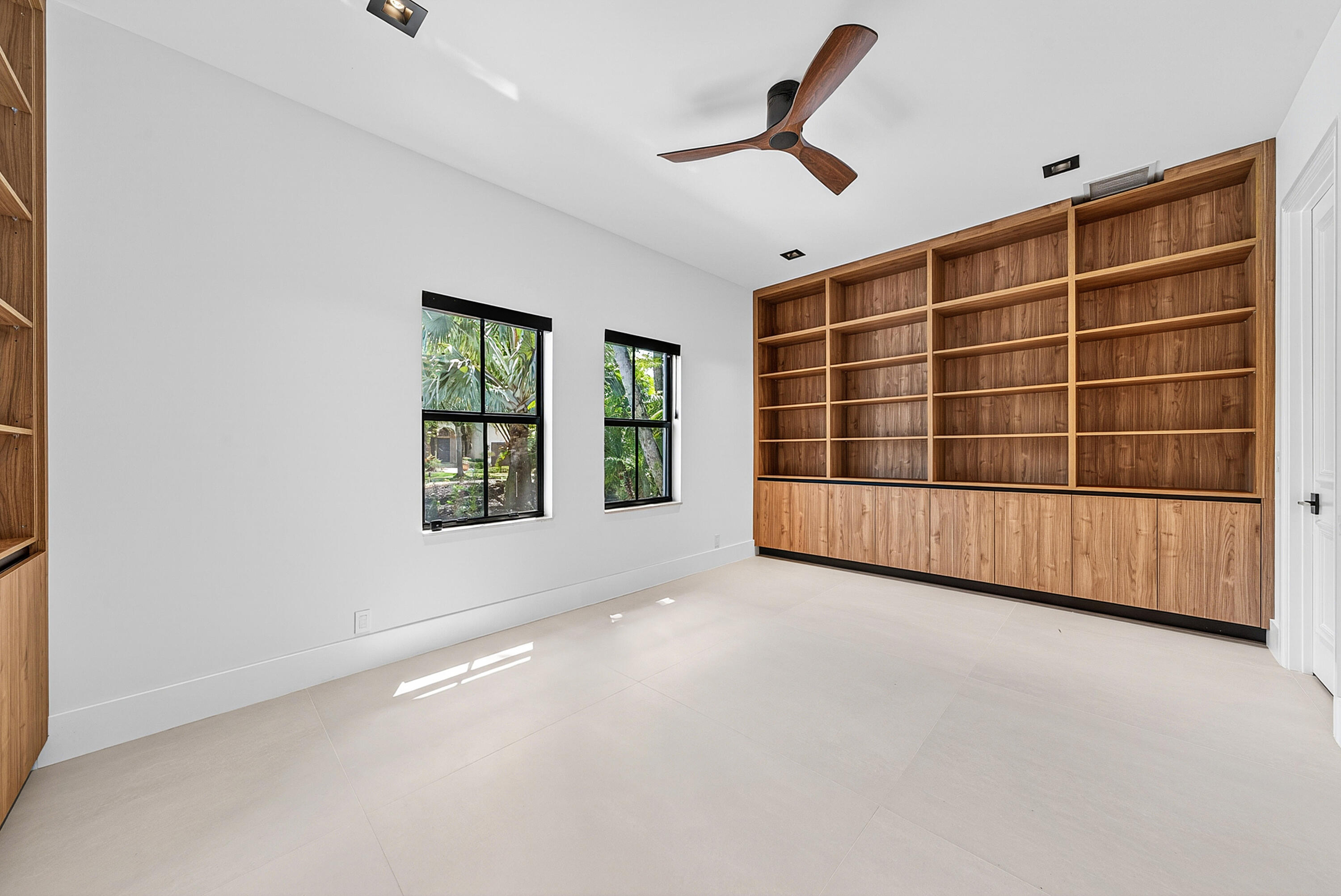 FOX HILL ESTATES OF BOCA RATON - Residential