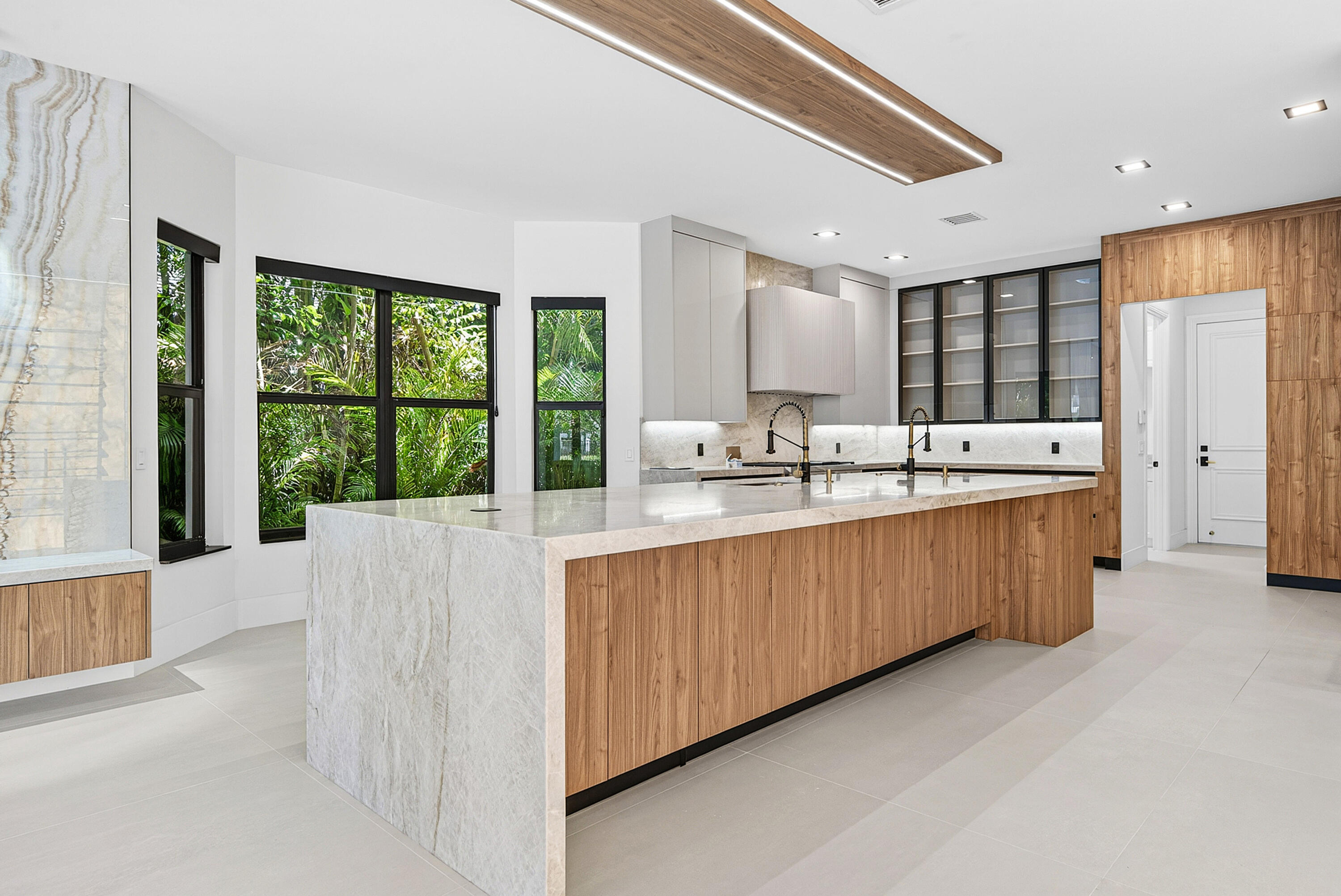 FOX HILL ESTATES OF BOCA RATON - Residential