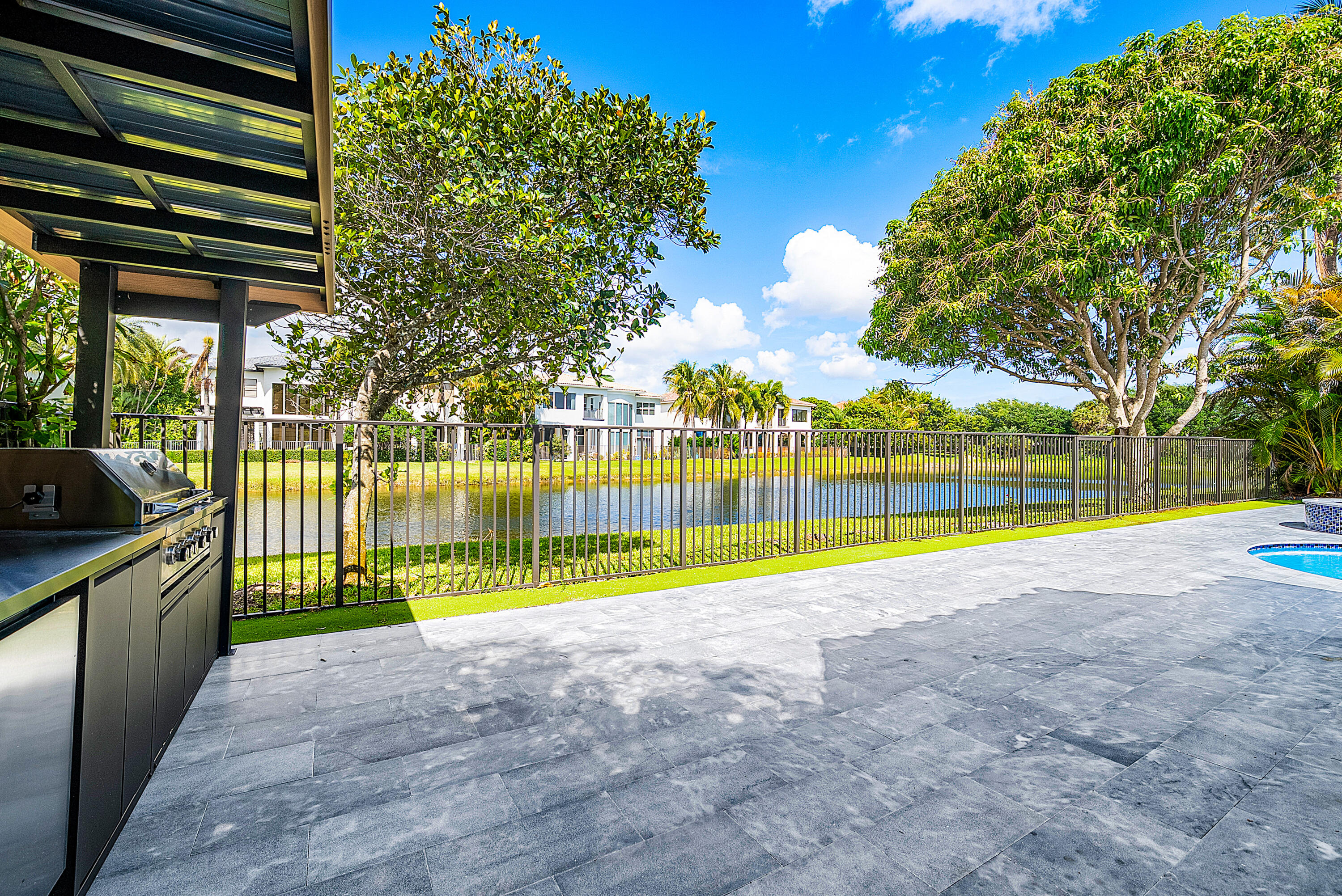FOX HILL ESTATES OF BOCA RATON - Residential