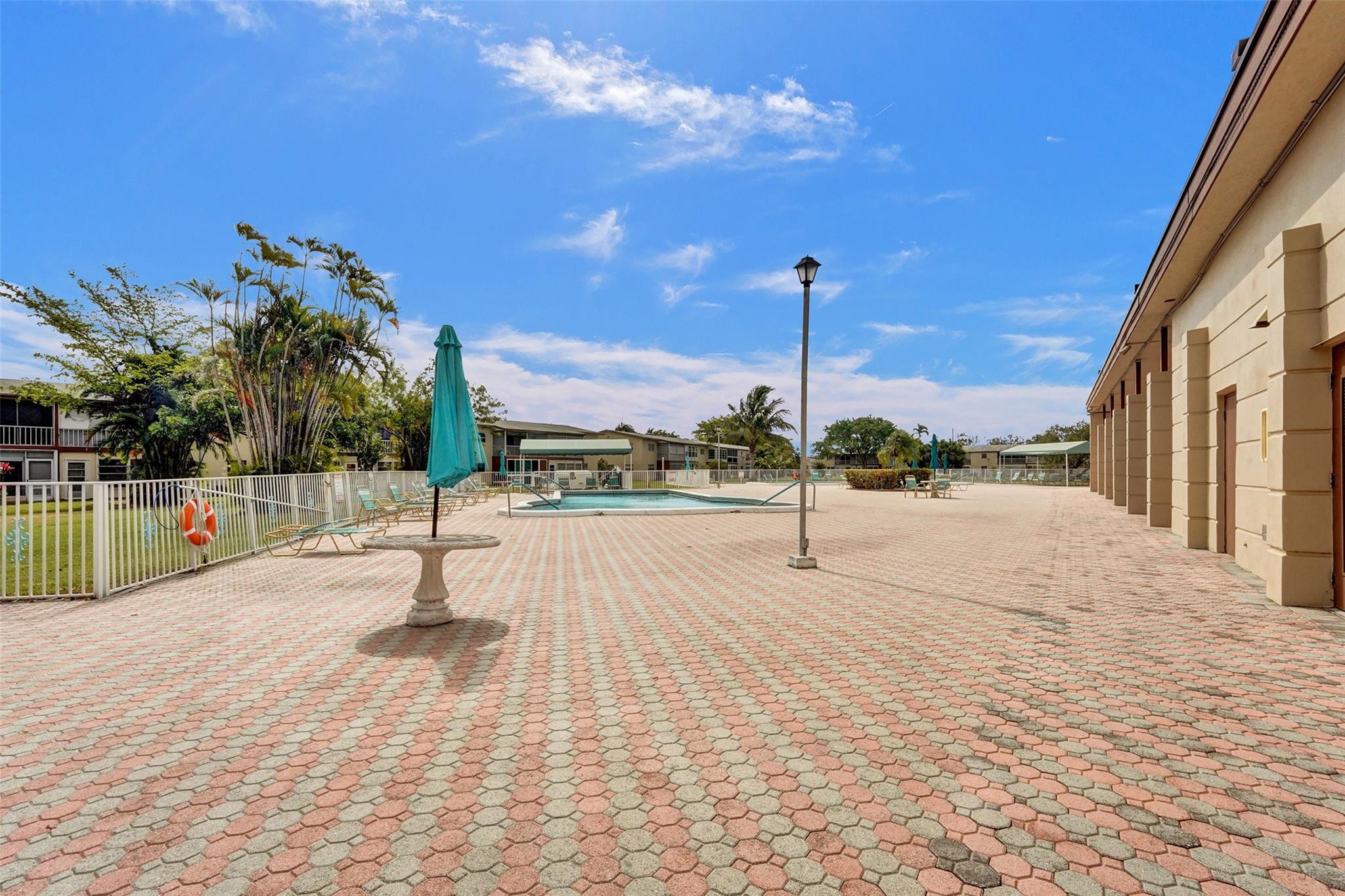 Oriole Gardens - Residential
