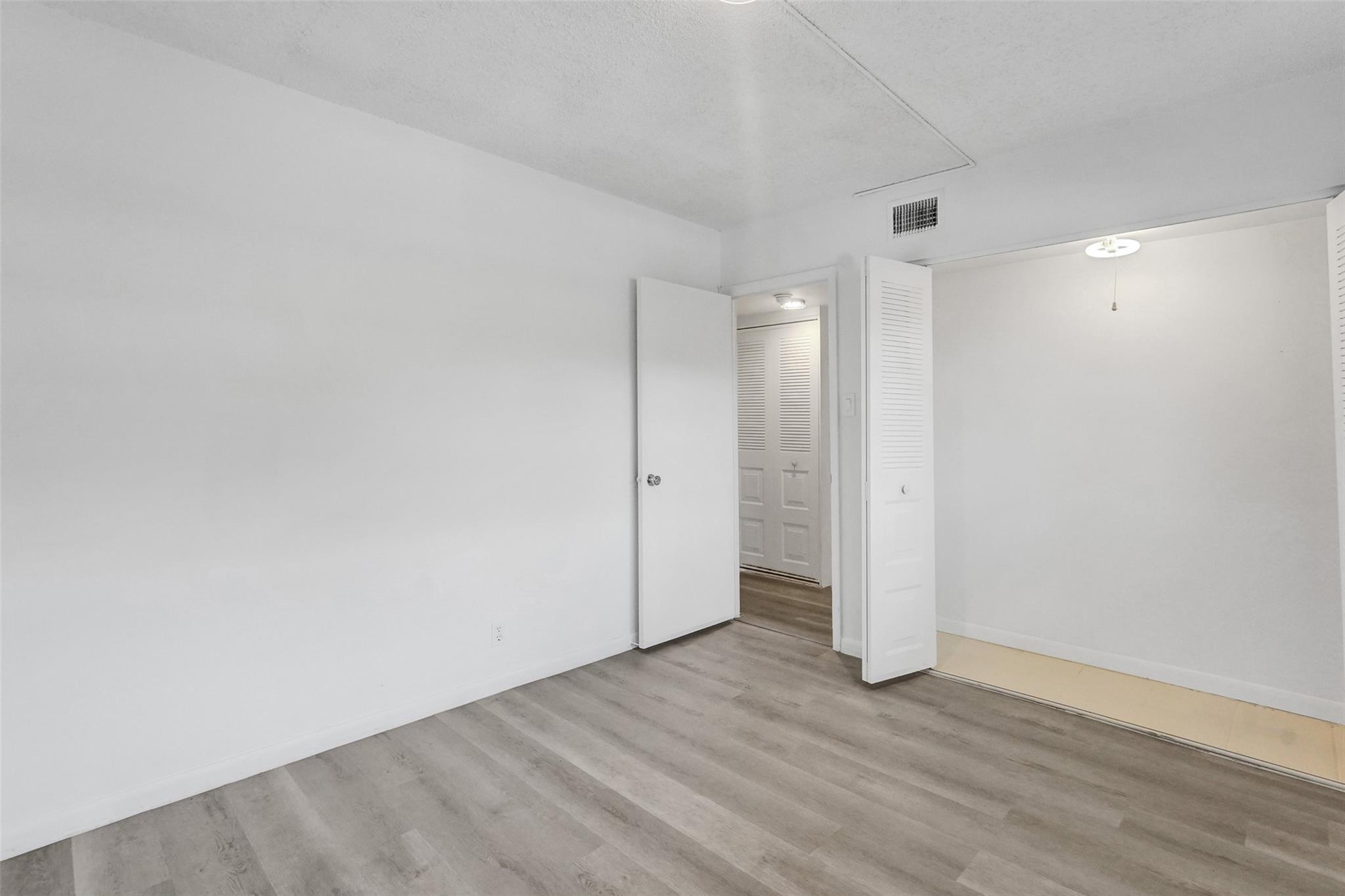 Oriole Gardens - Residential