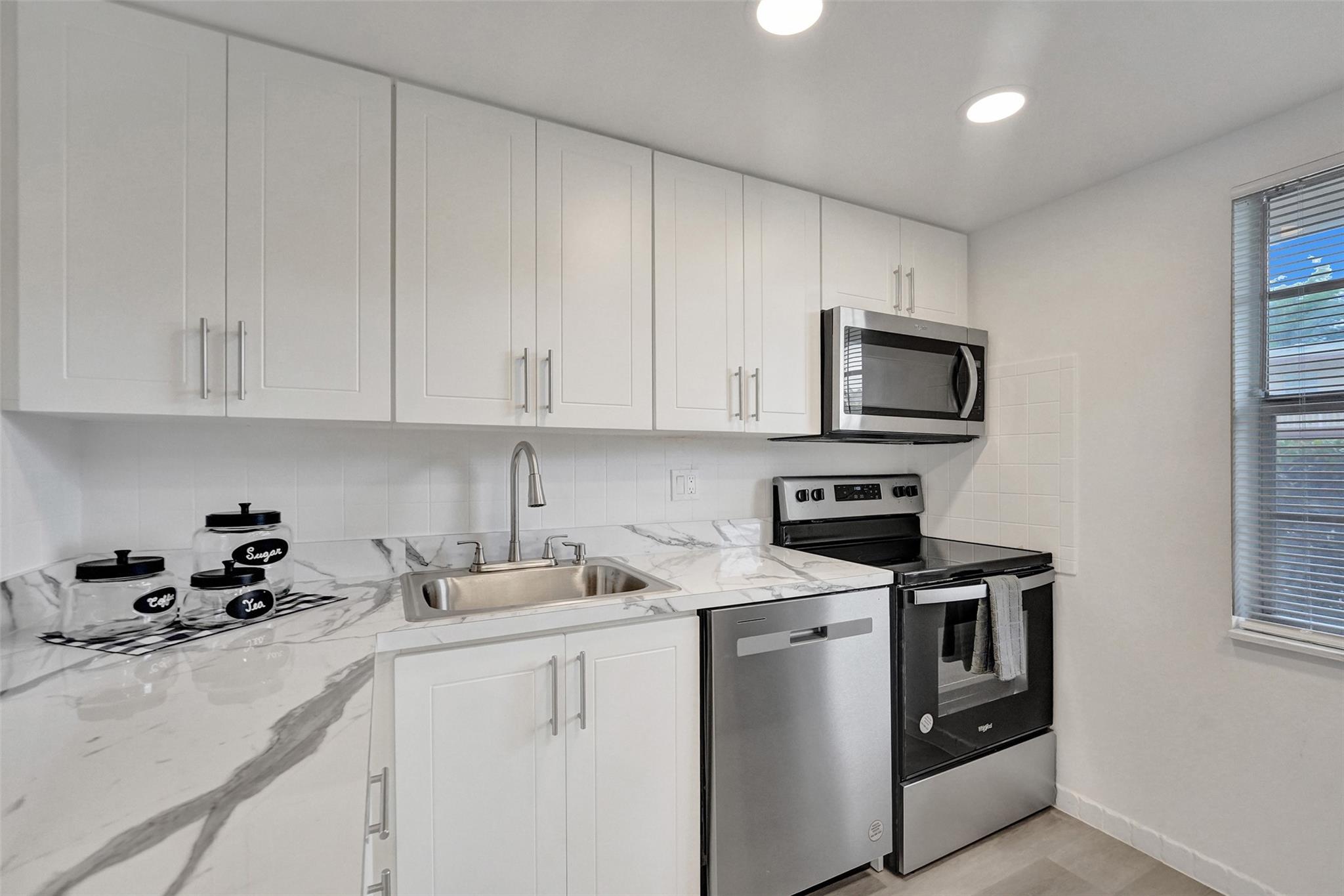 Oriole Gardens - Residential