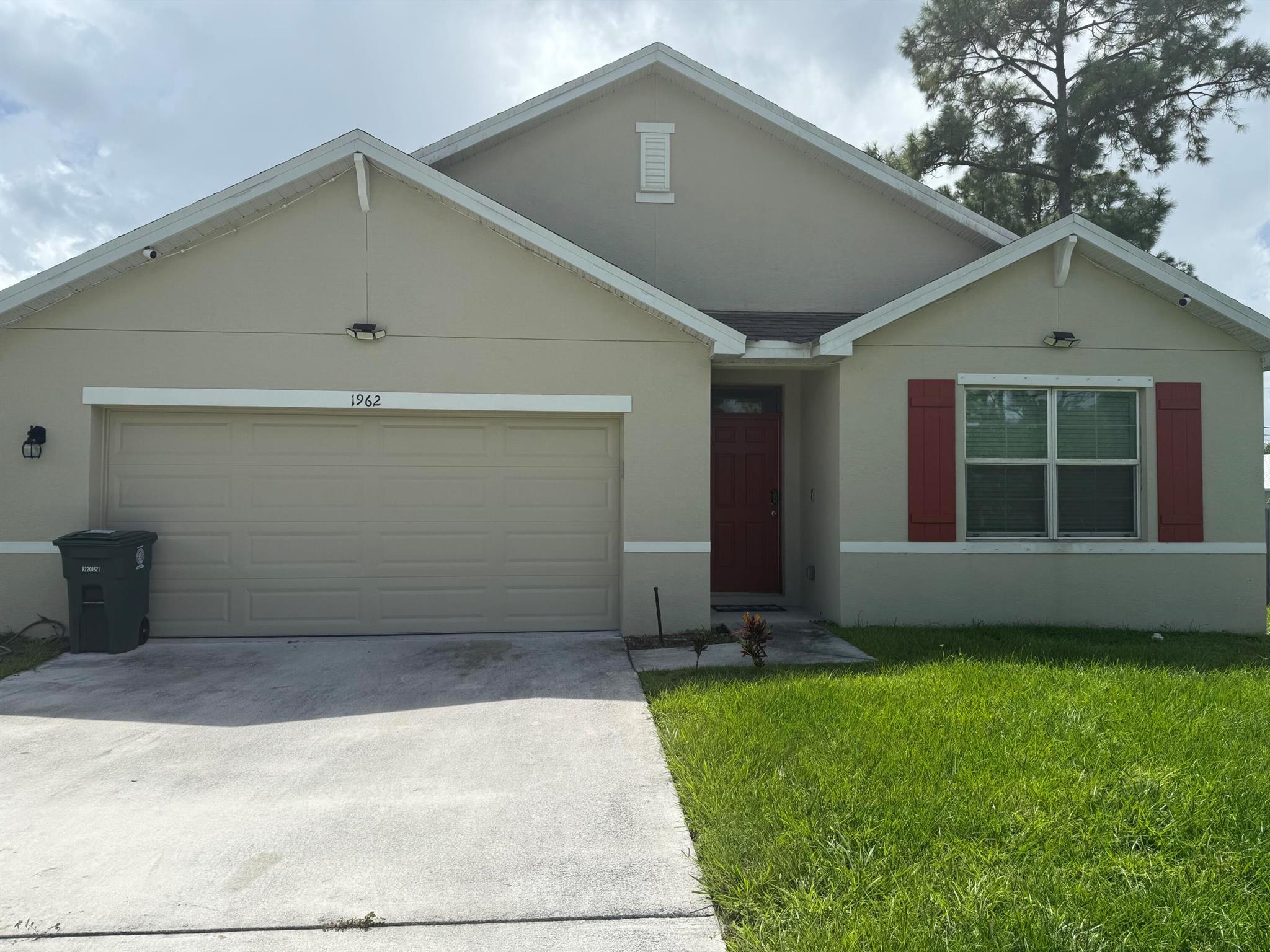 PORT ST LUCIE SECTION 11 - Residential Lease