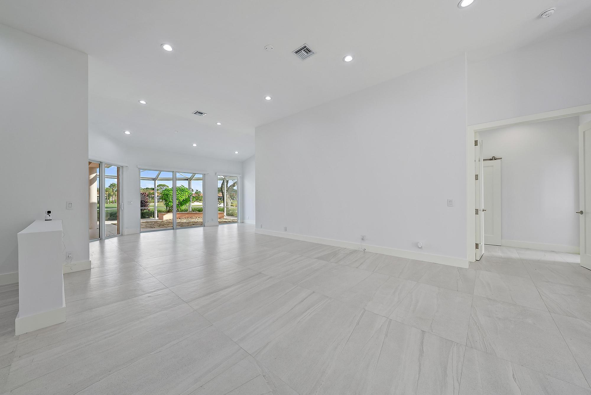 IBIS GOLF AND COUNTRY CLU - Residential