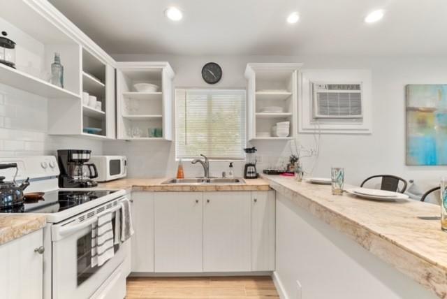 1215-1221 NE 17th Ave