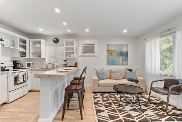 1215-1221 NE 17th Ave